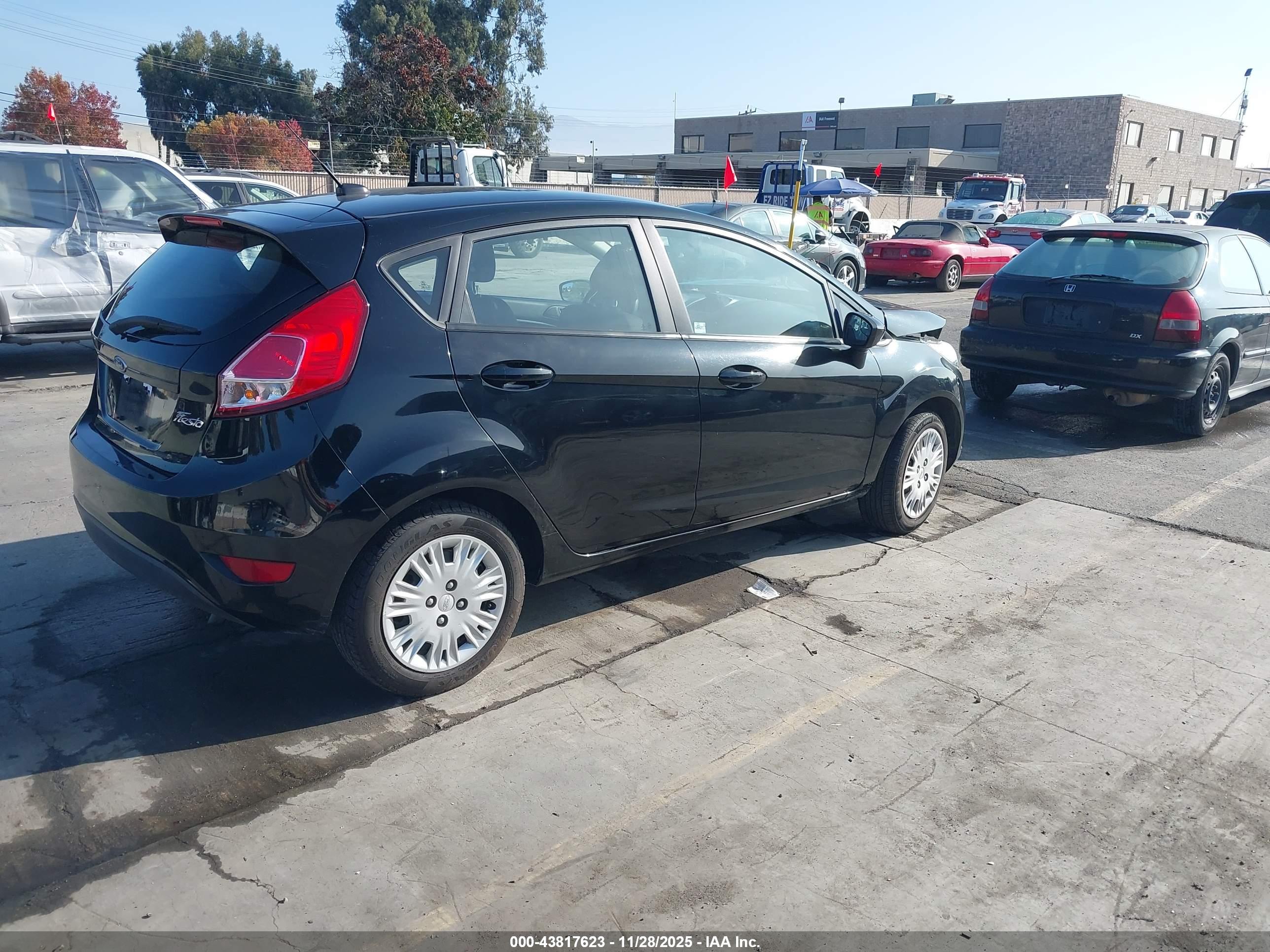 FORD FIESTA image 4