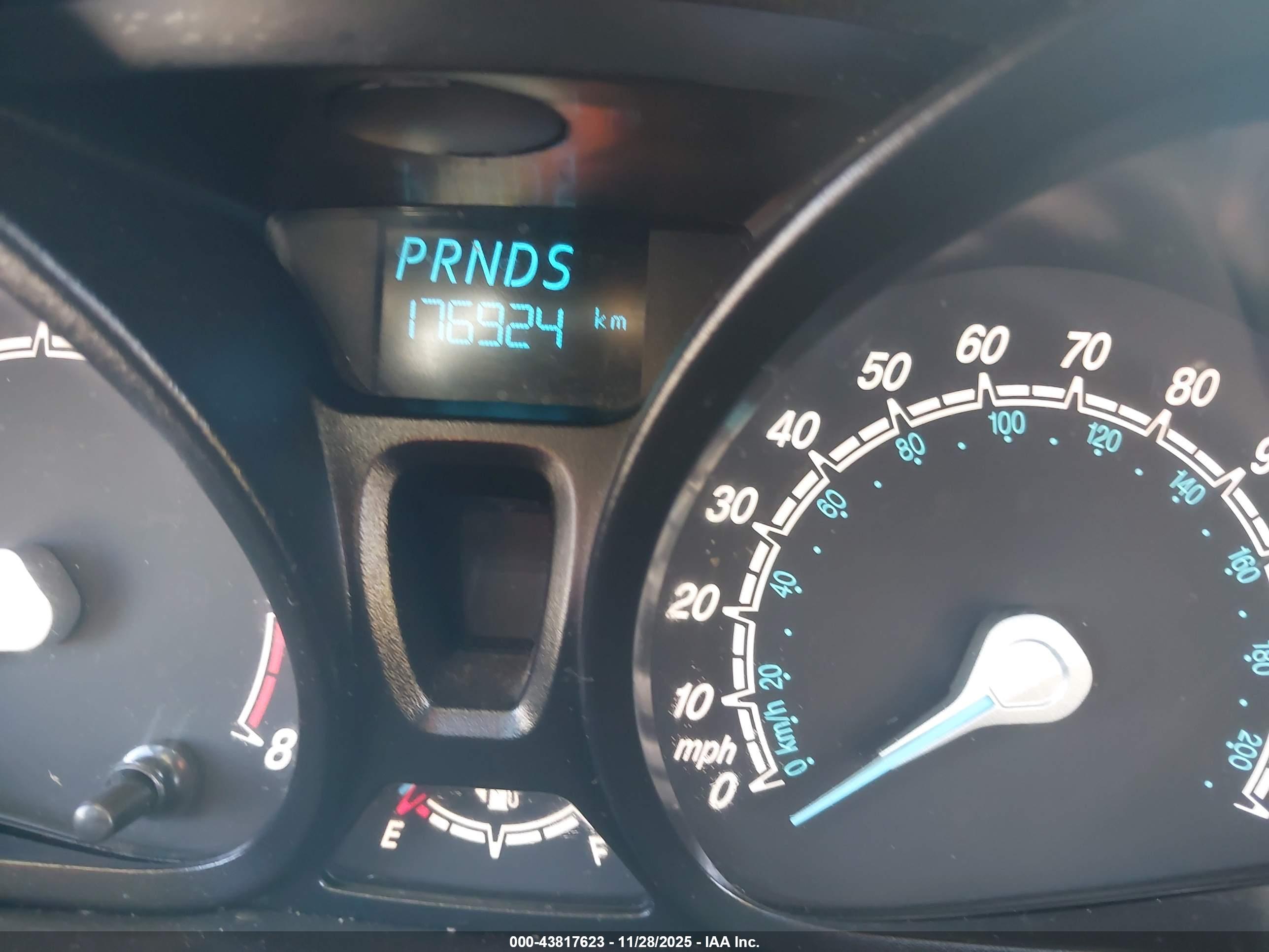 FORD FIESTA image 7