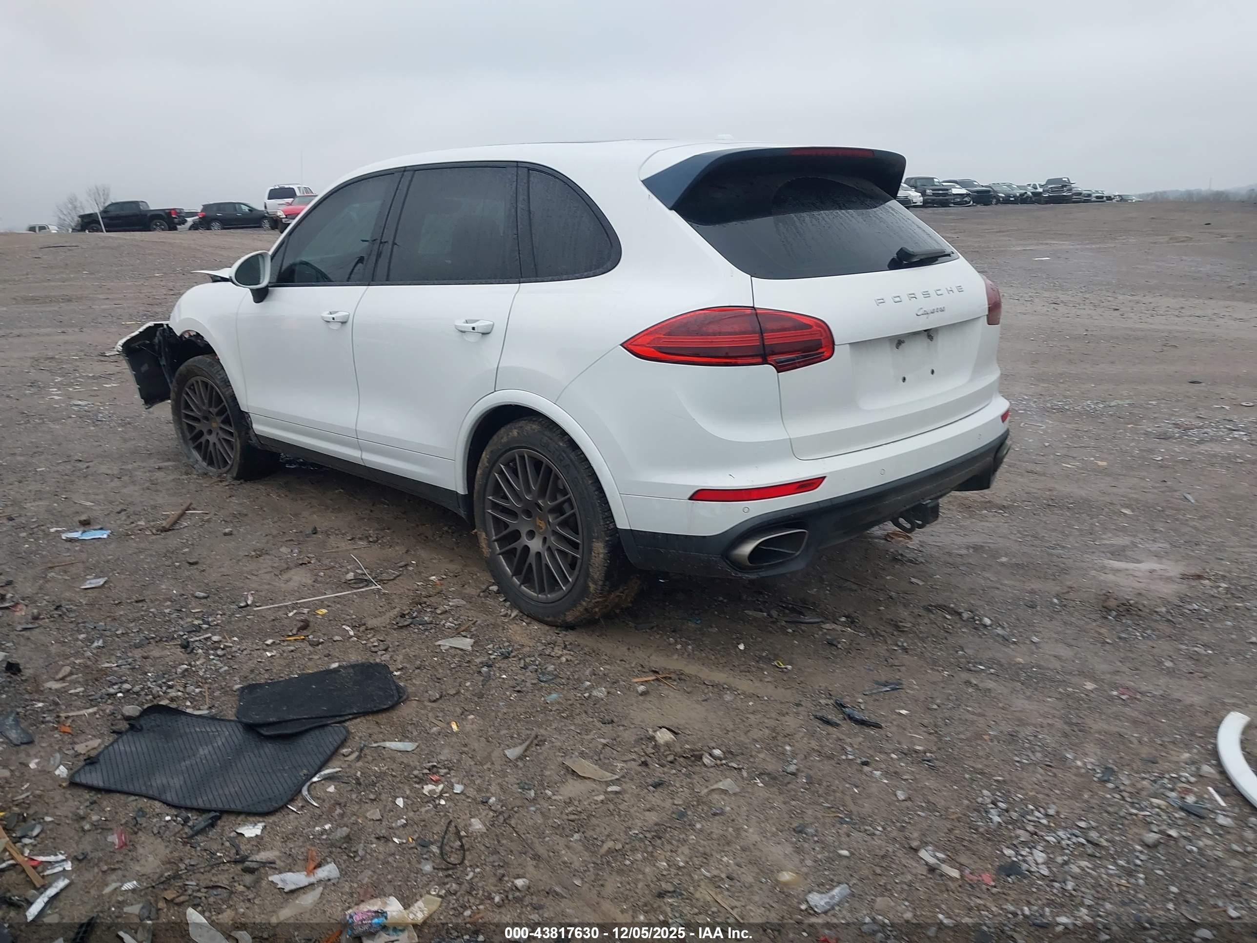 PORSCHE CAYENNE image 3