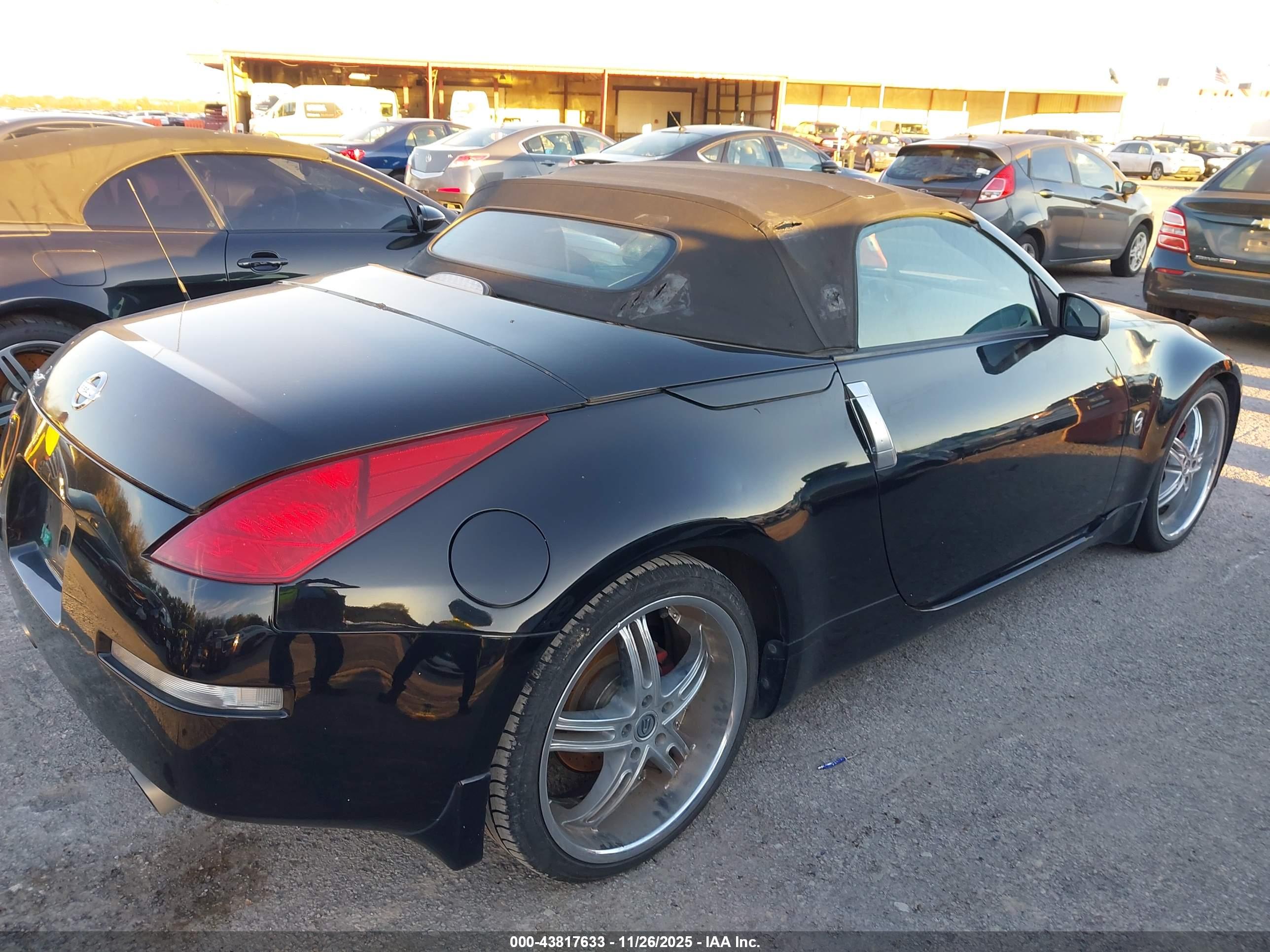 NISSAN 350Z image 4