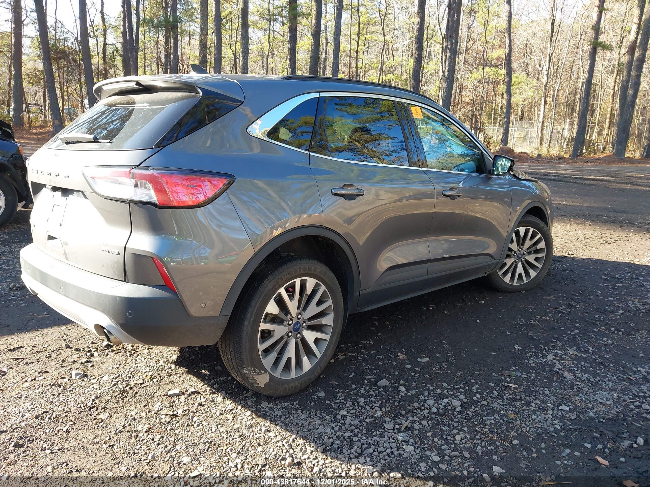 FORD ESCAPE image 4