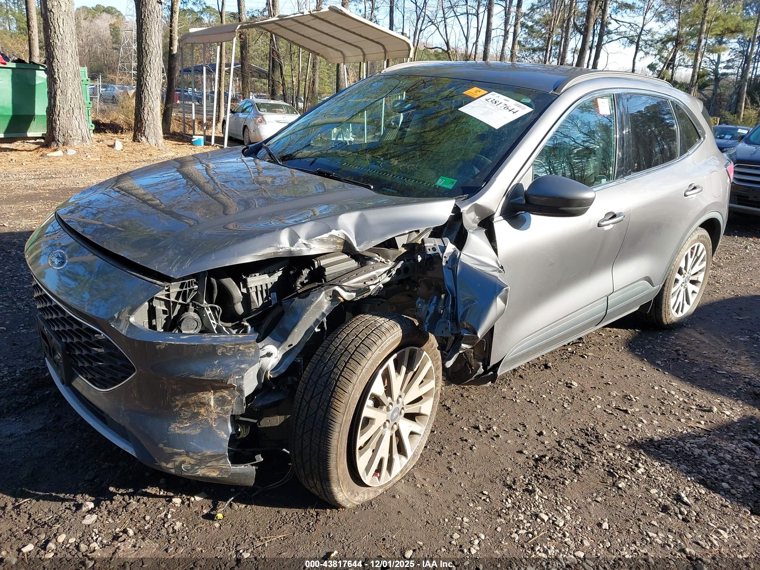 FORD ESCAPE image 6