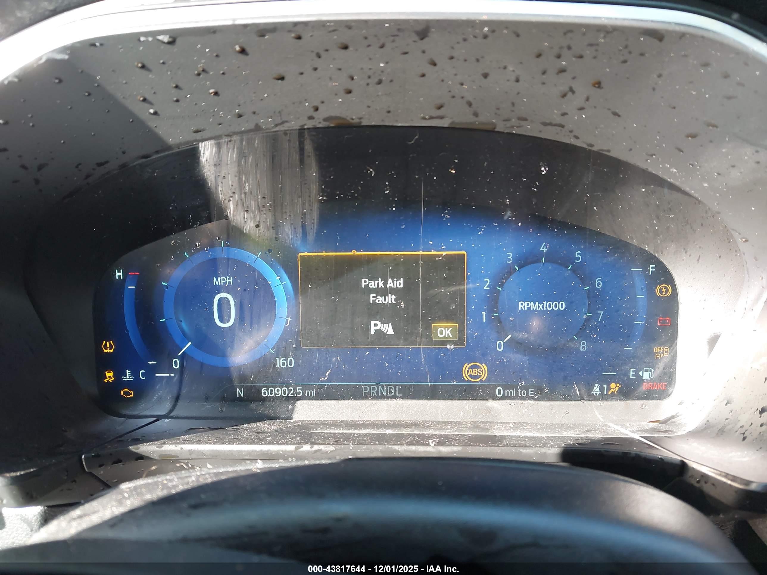 FORD ESCAPE image 7