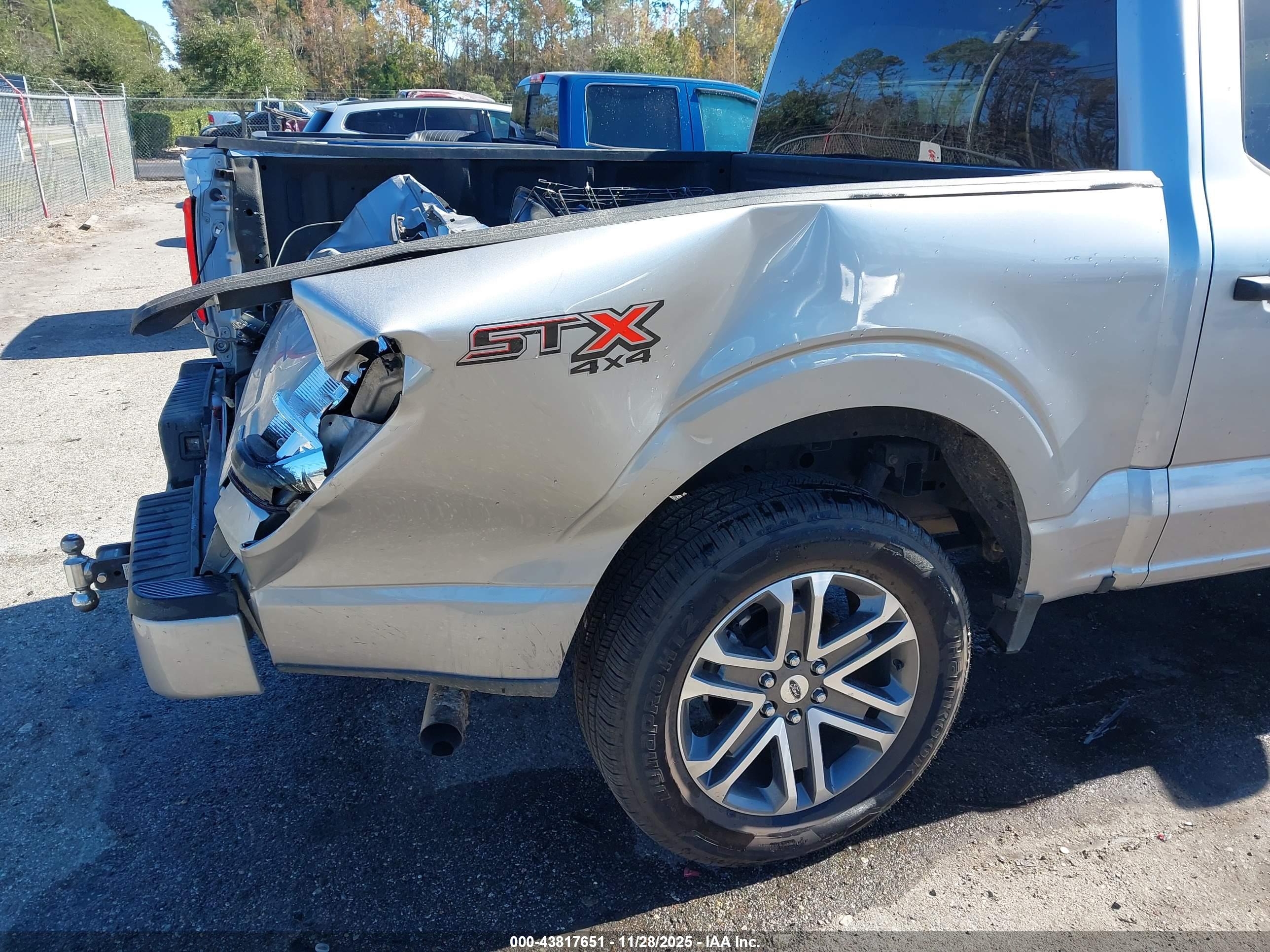 FORD F-150 image 6