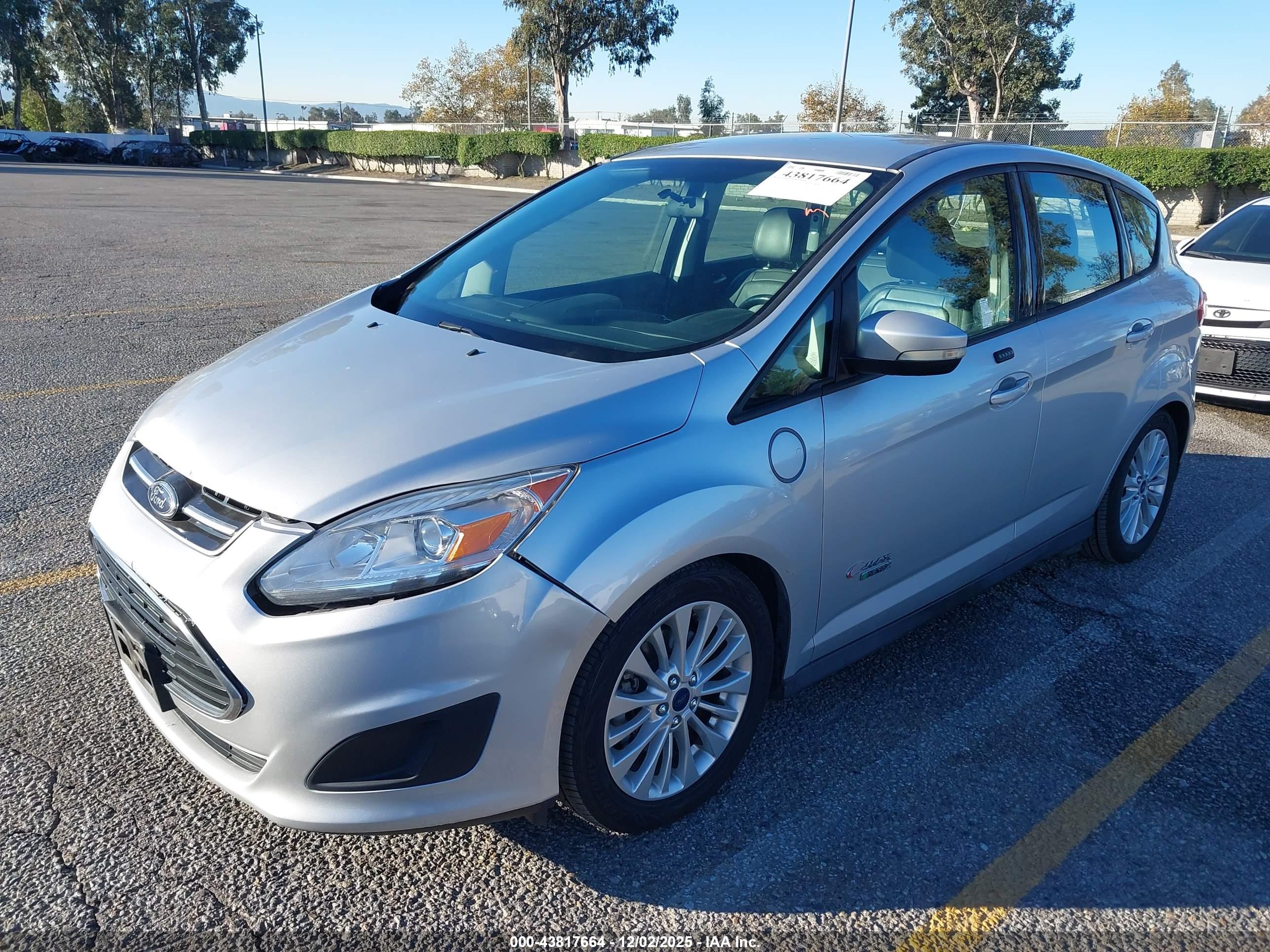 FORD C-MAX image 2
