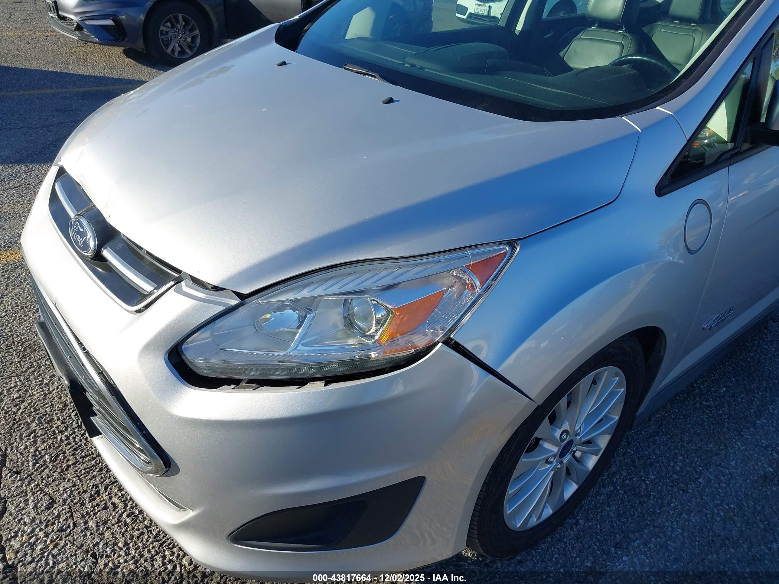 FORD C-MAX image 6