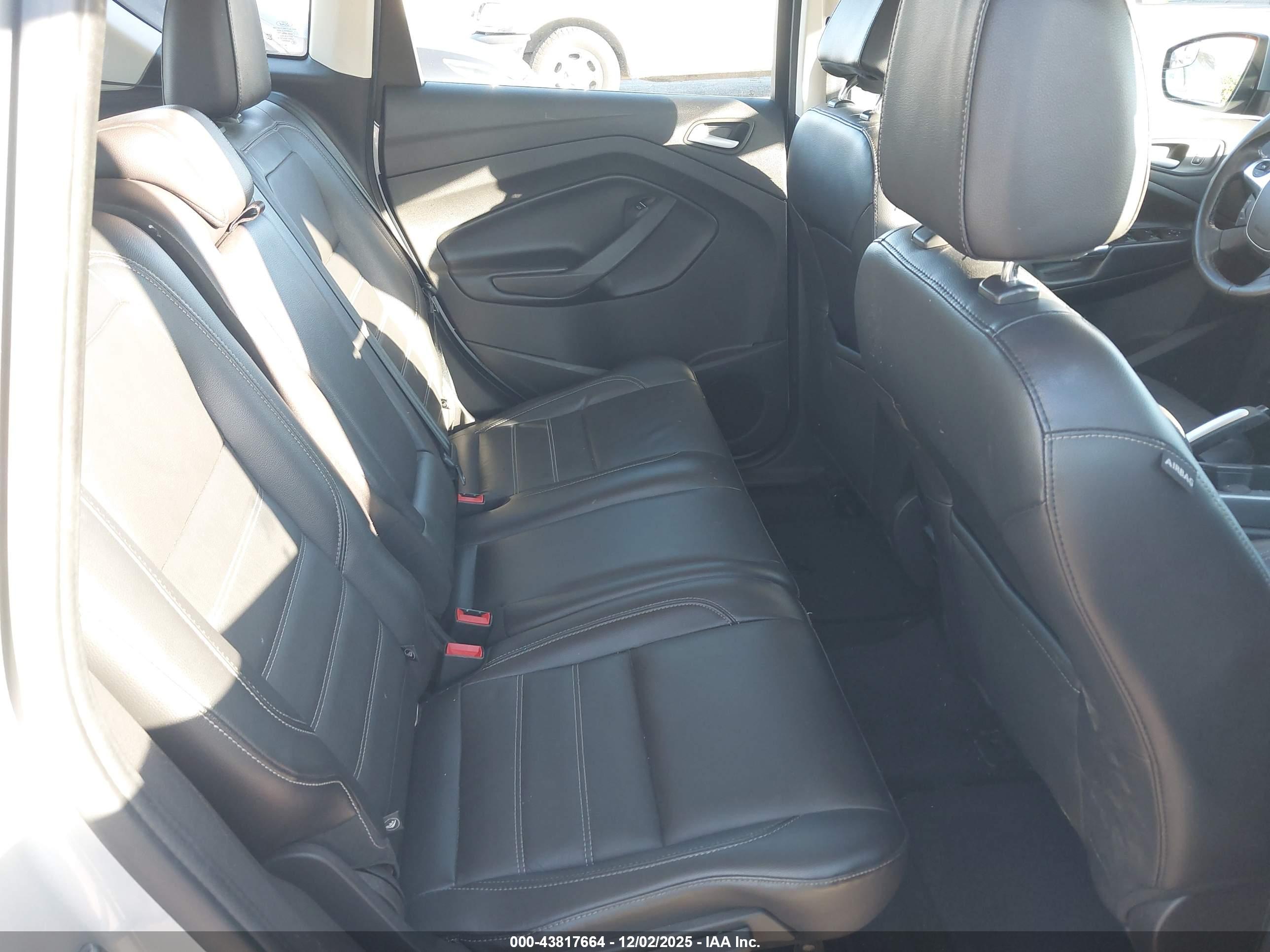 FORD C-MAX image 8