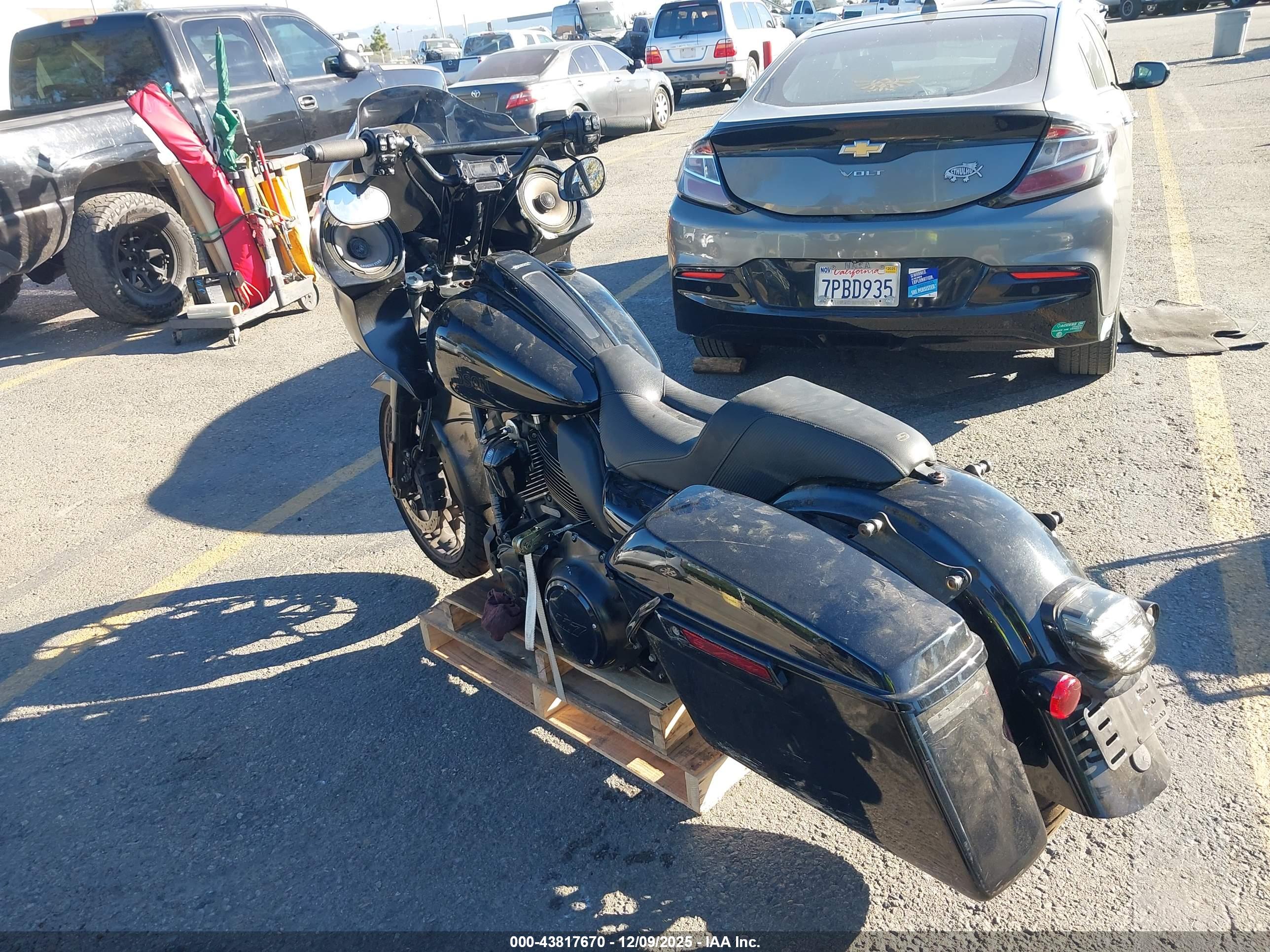 HARLEY-DAVIDSON FLHXST image 3