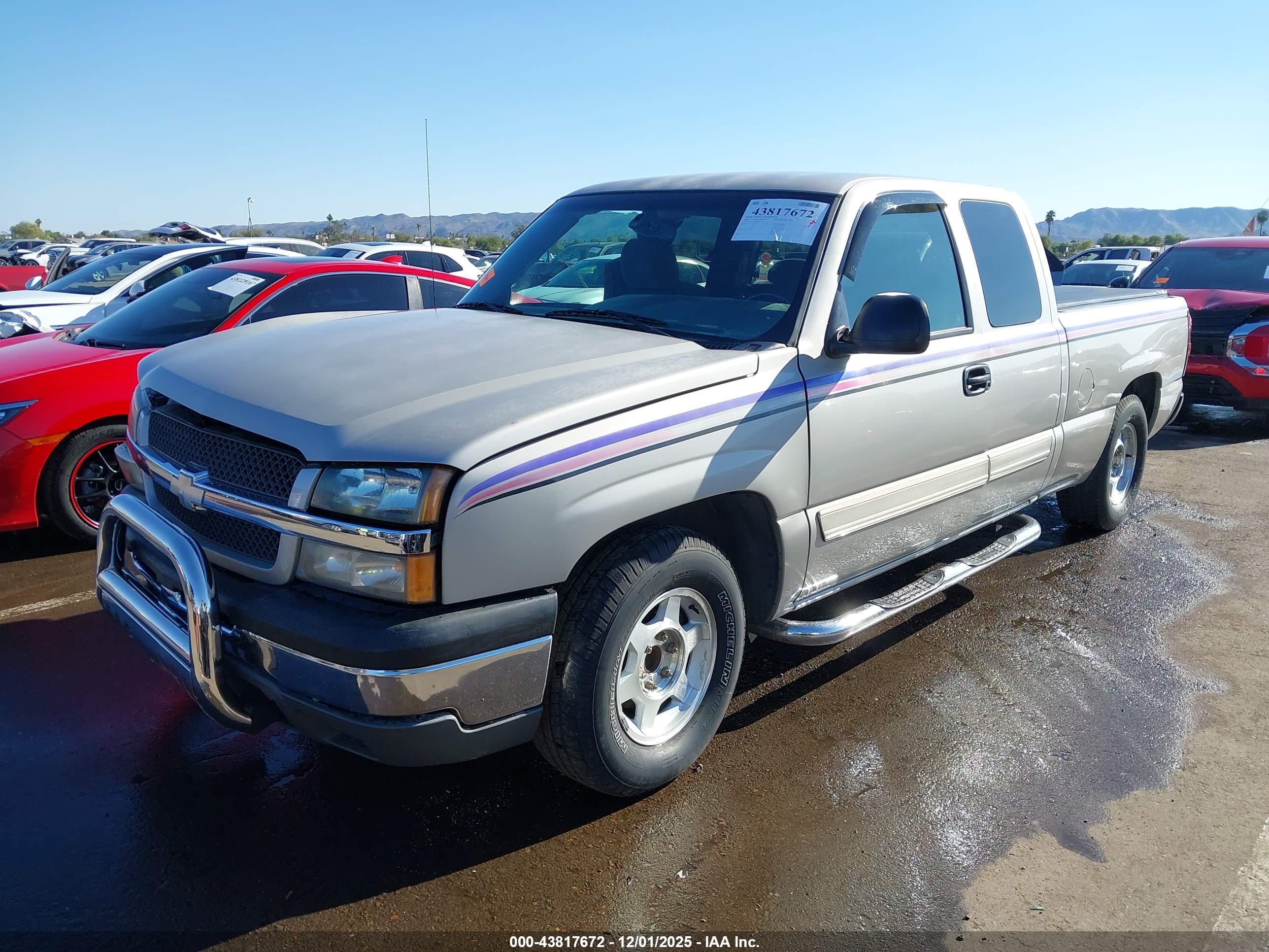 CHEVROLET SILVERADO image 2