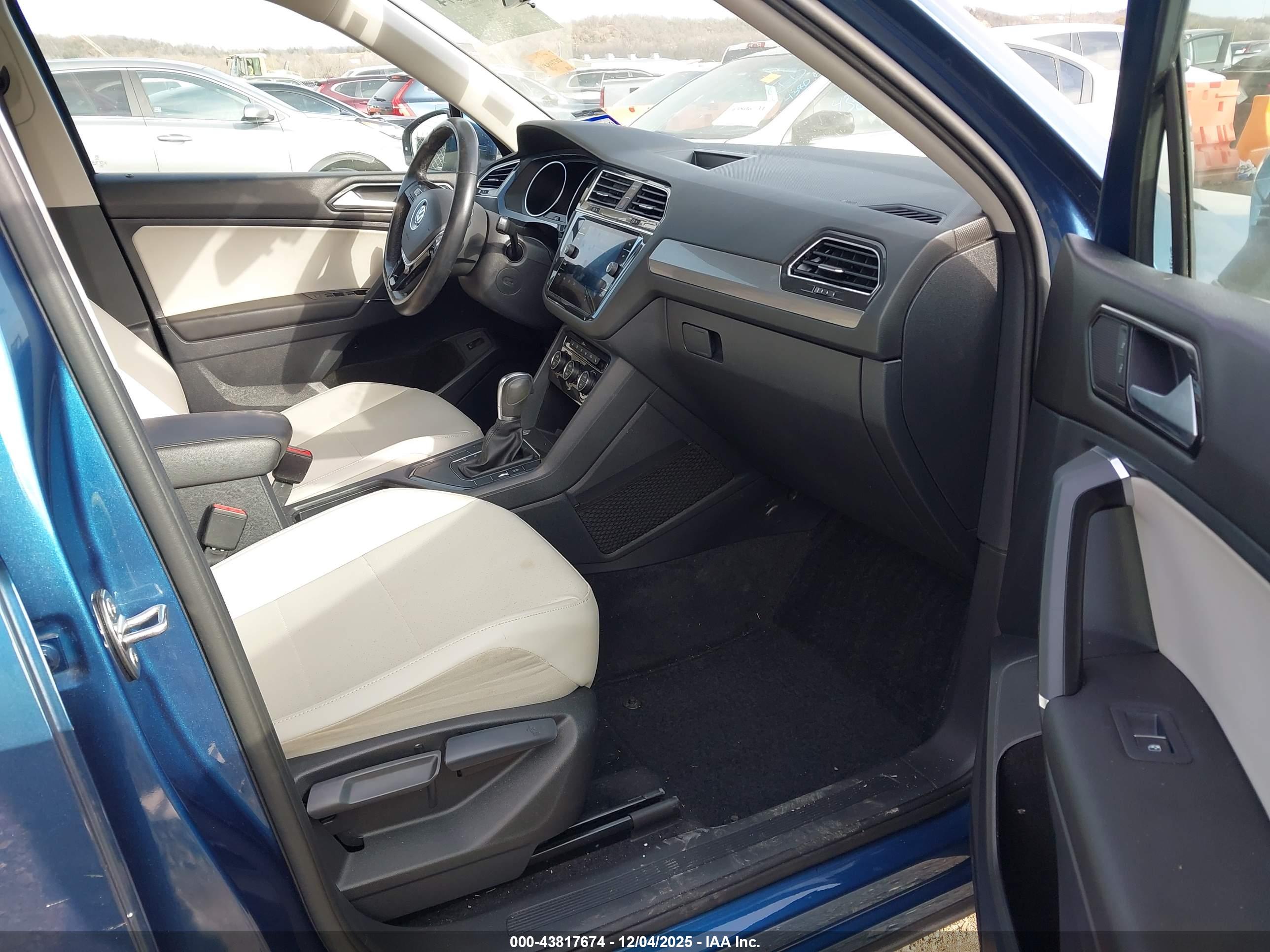 VOLKSWAGEN TIGUAN image 5