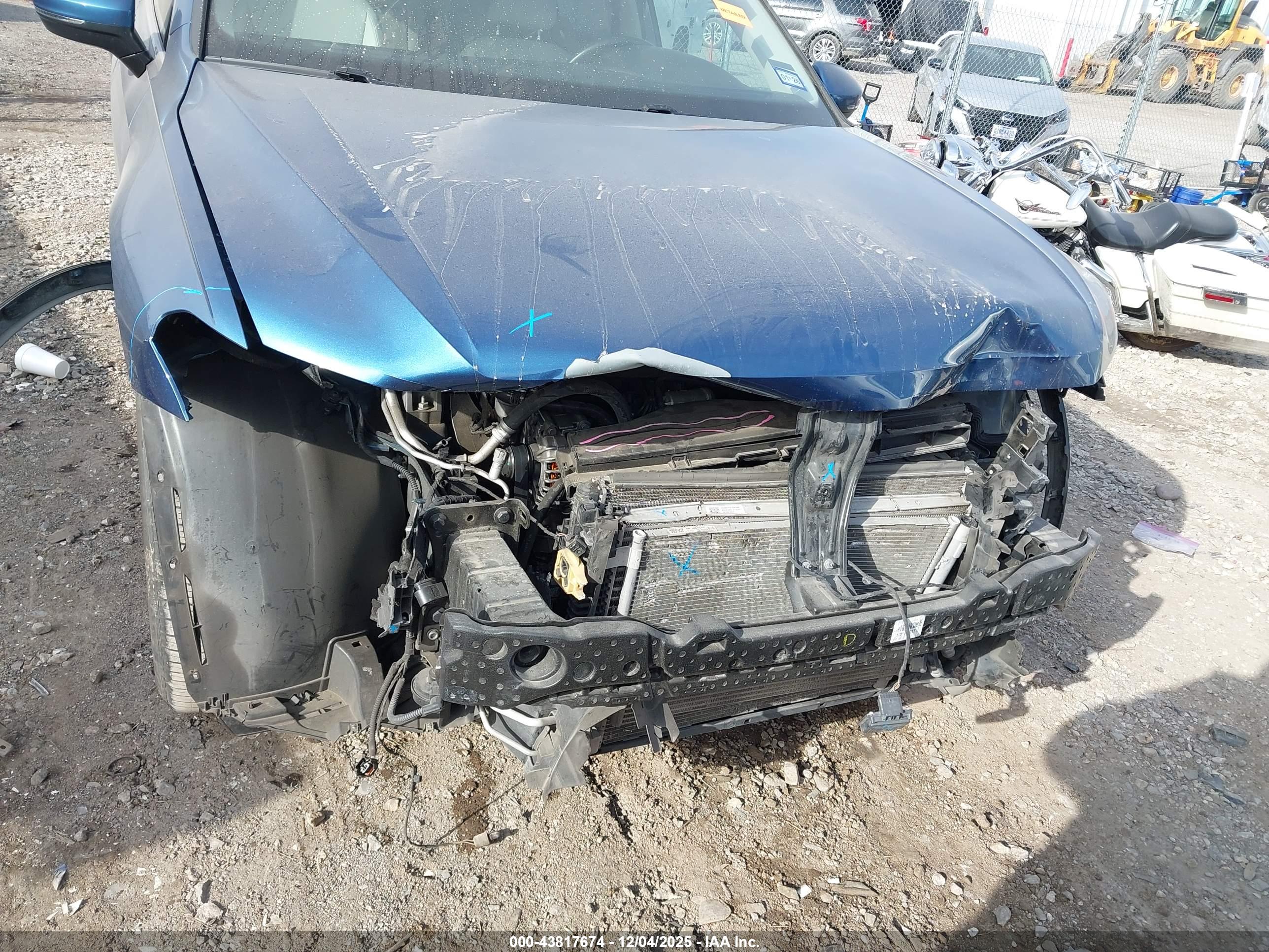 VOLKSWAGEN TIGUAN image 6