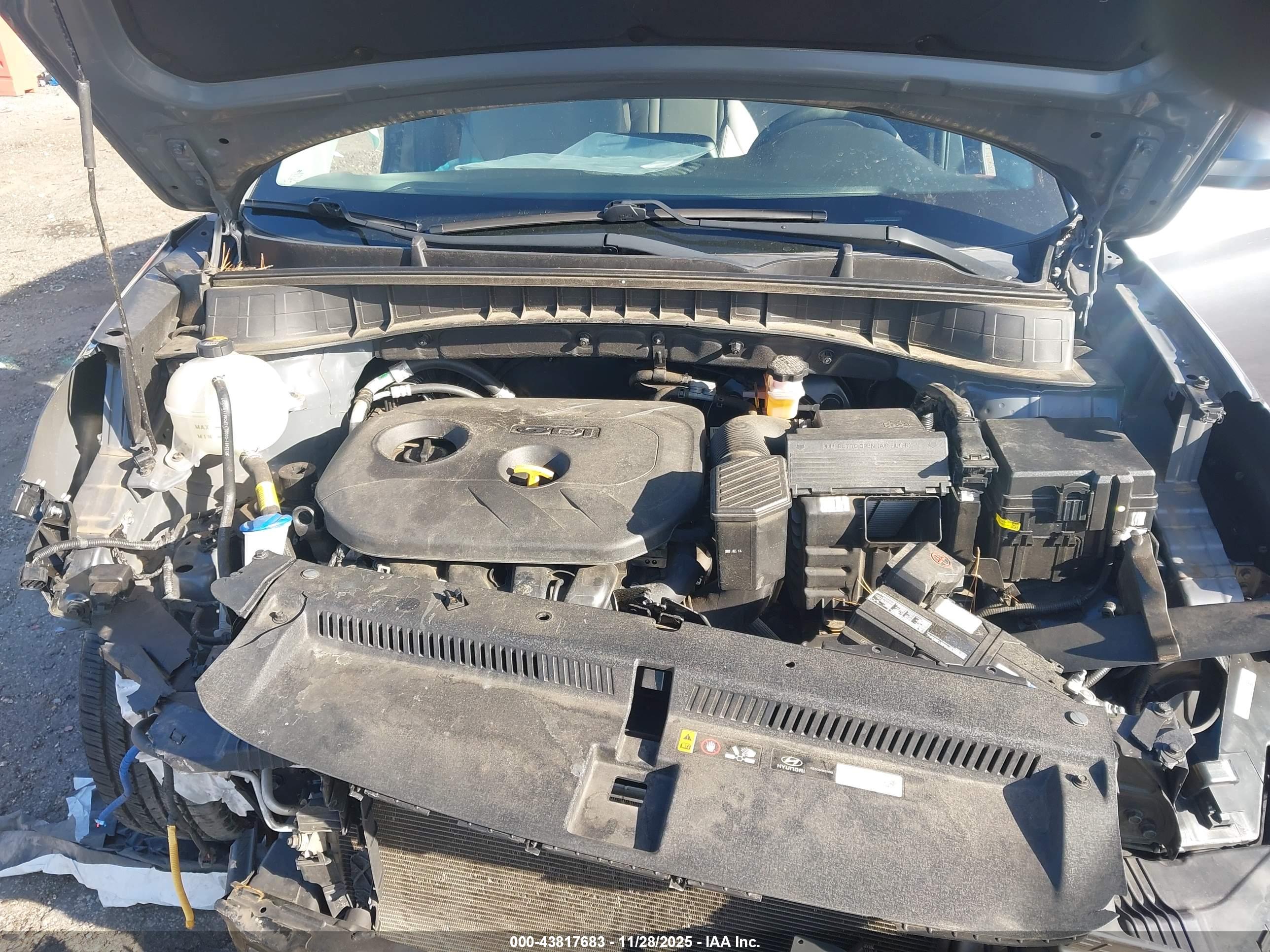 HYUNDAI TUCSON image 10