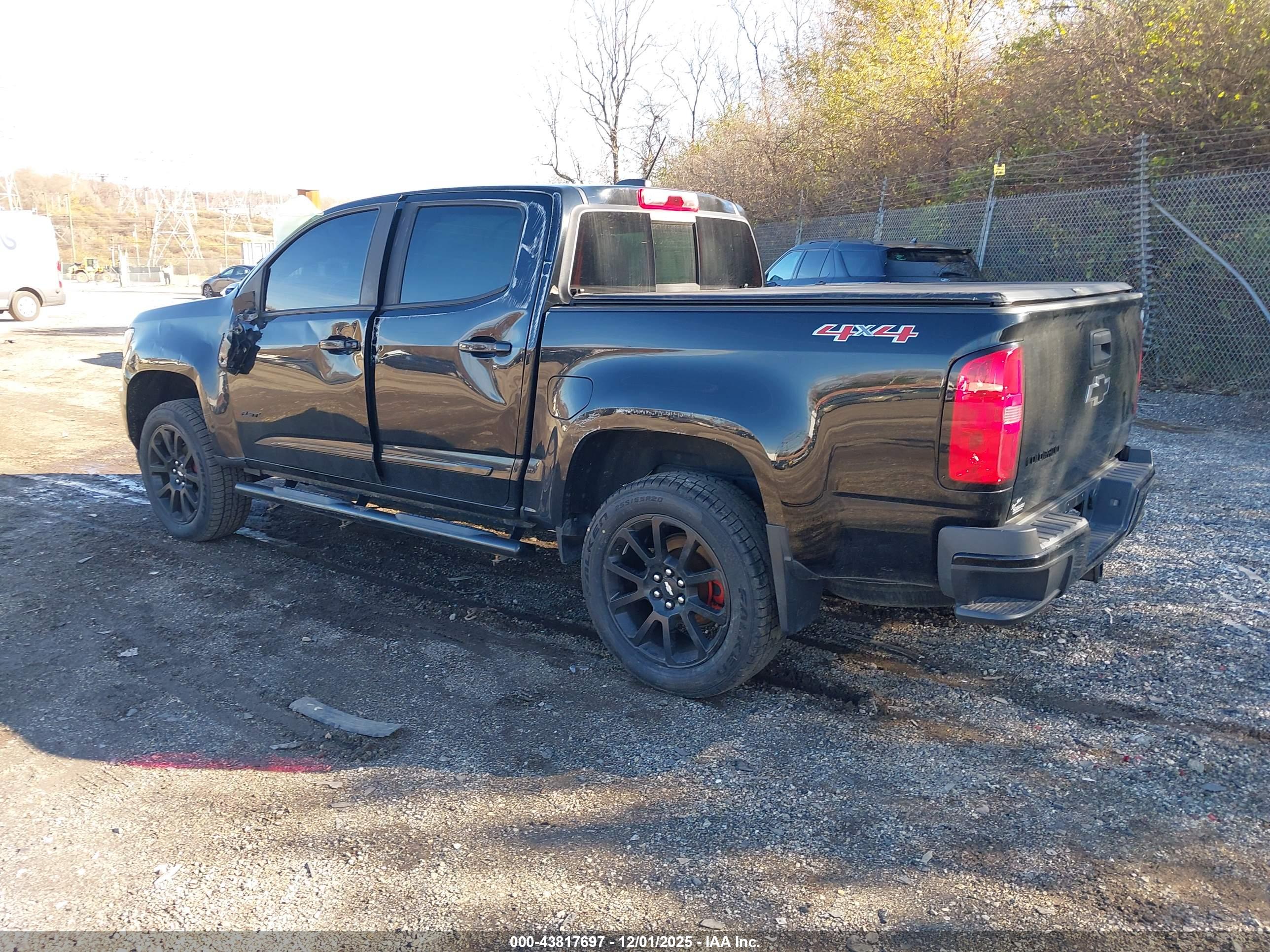 CHEVROLET COLORADO image 3