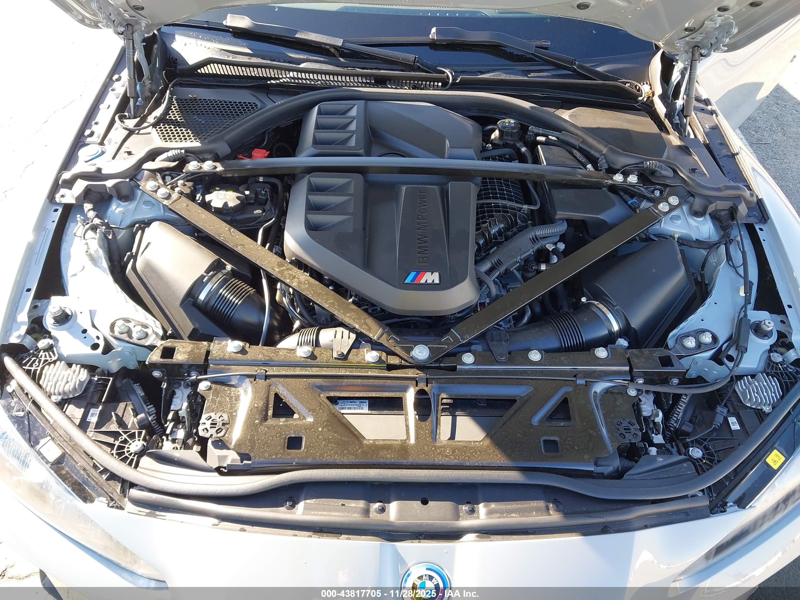 BMW M4 image 10