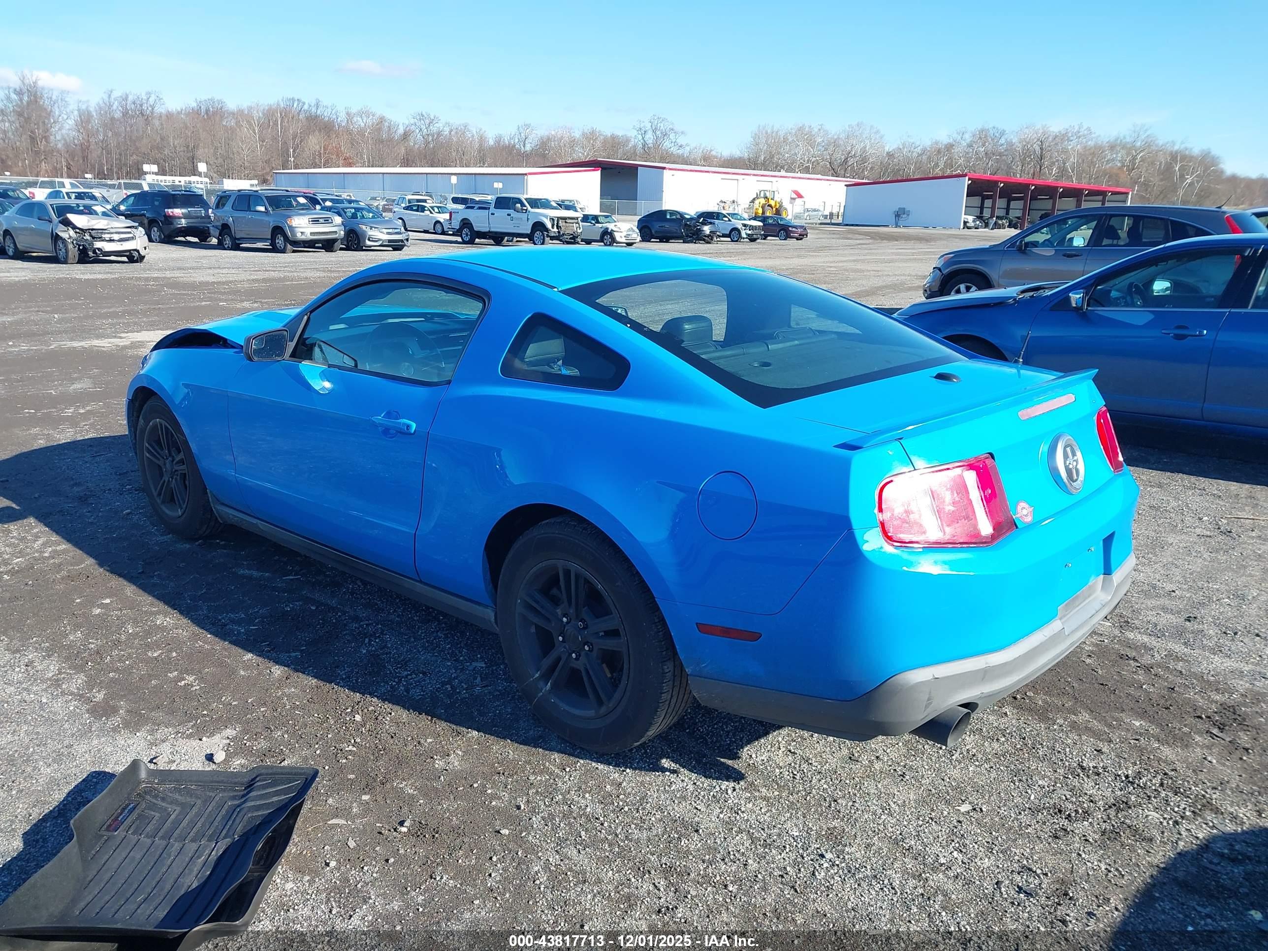 FORD MUSTANG image 3