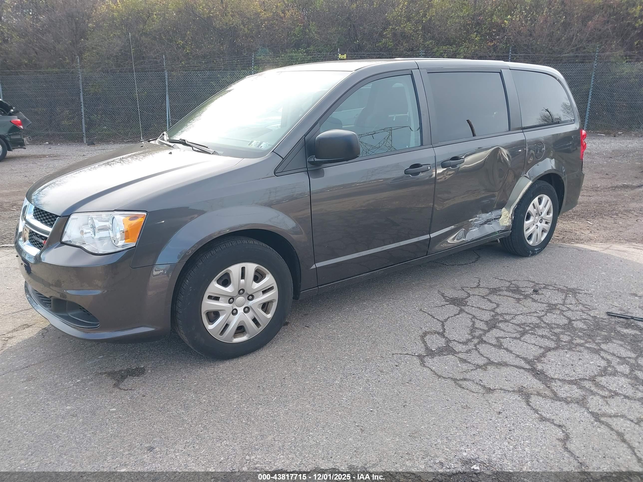 DODGE GRAND image 2