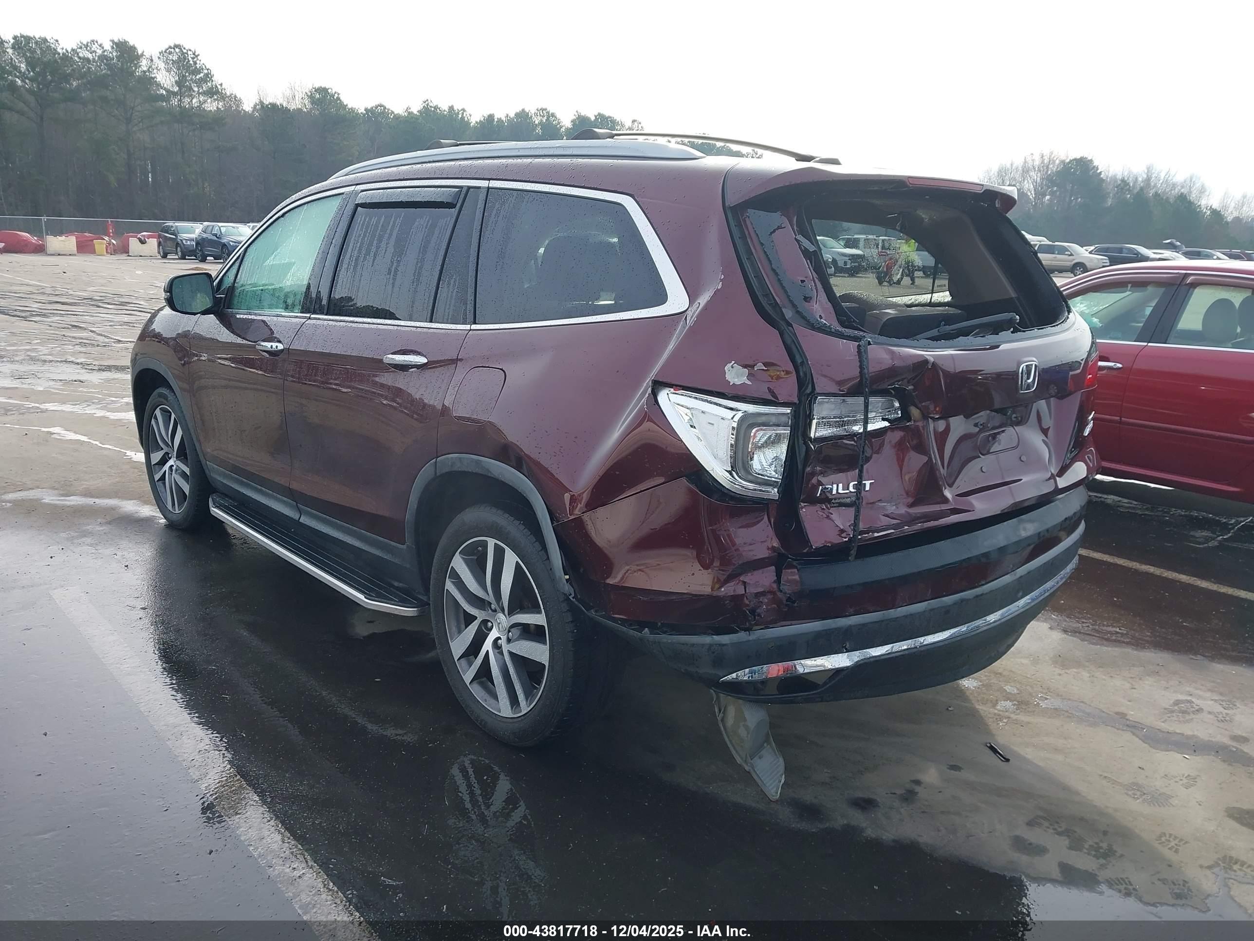 HONDA PILOT image 3