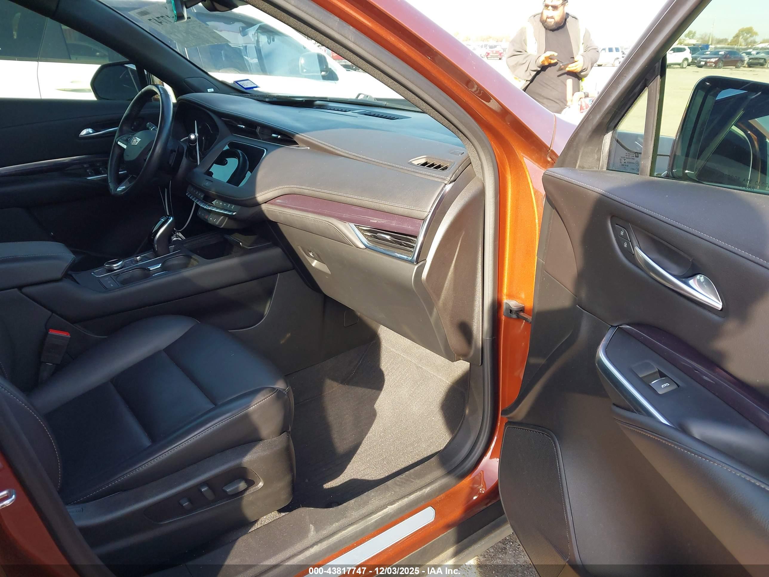 CADILLAC XT4 image 5