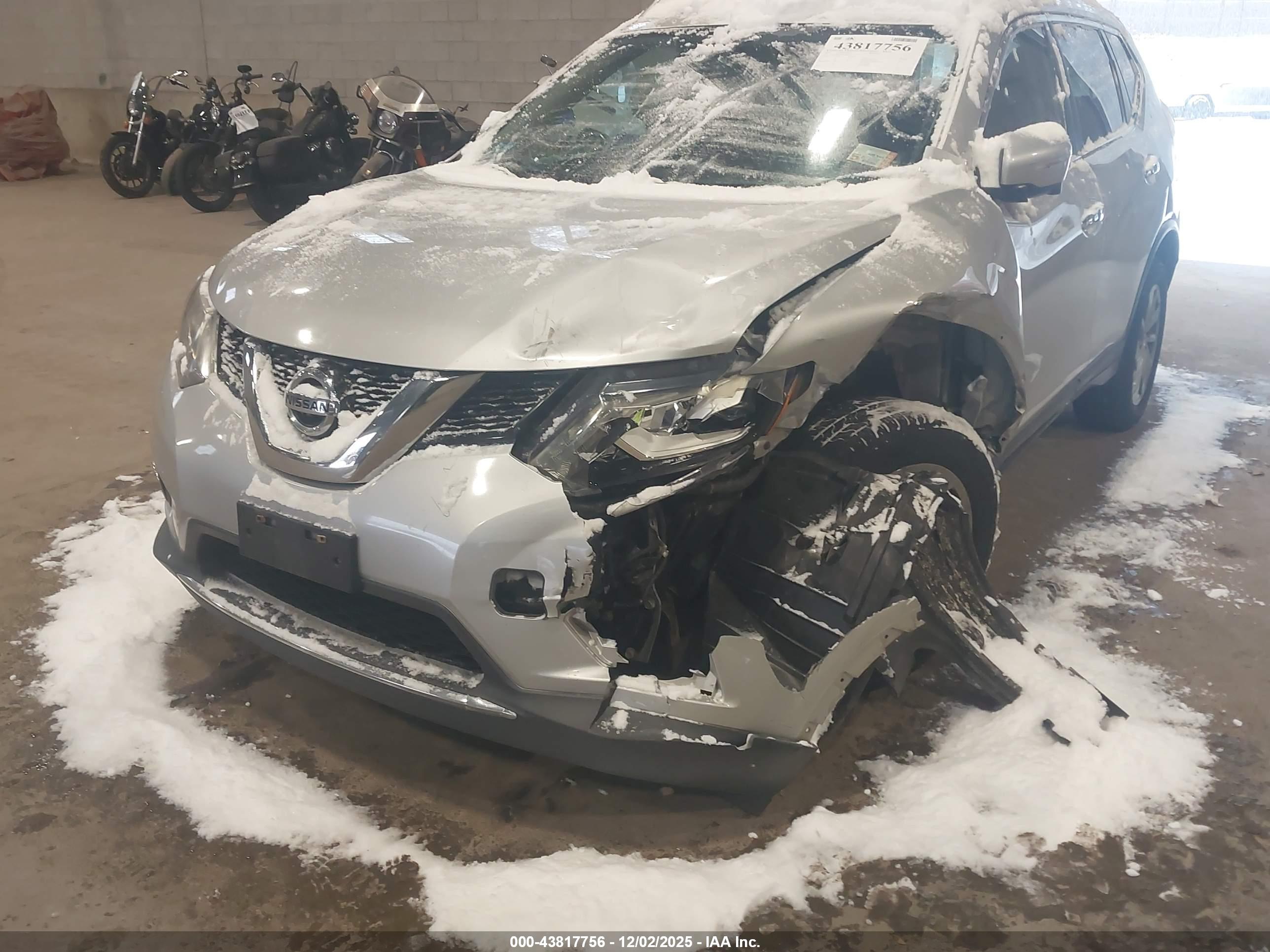 NISSAN ROGUE image 6