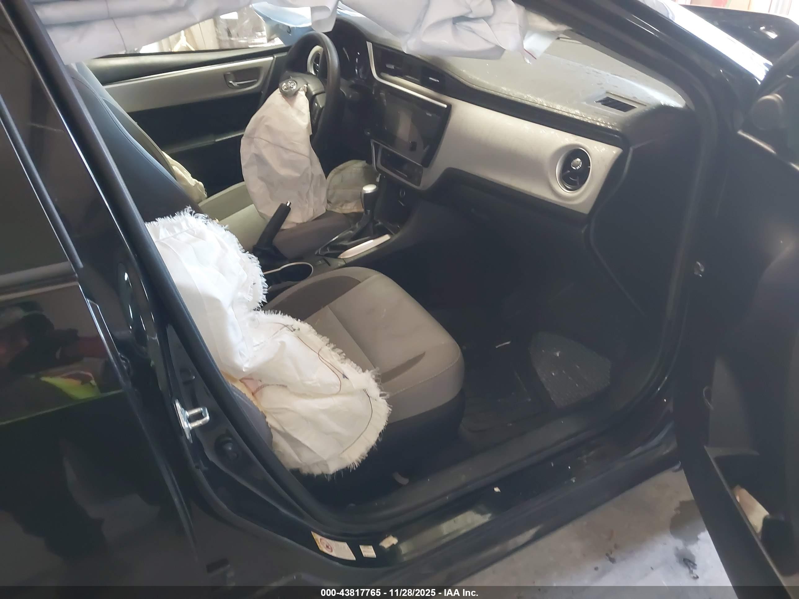 TOYOTA COROLLA image 5