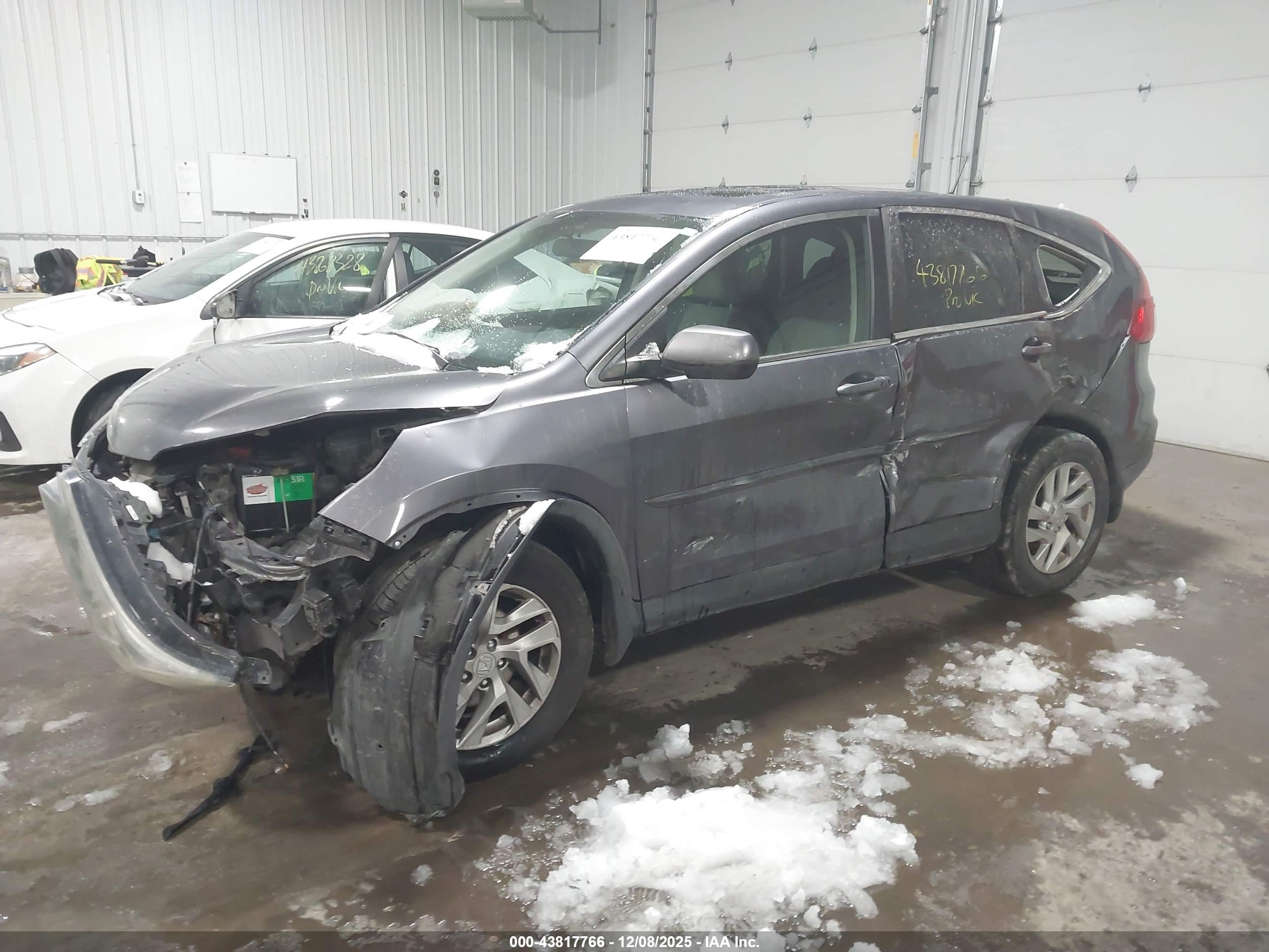 HONDA CR-V image 2