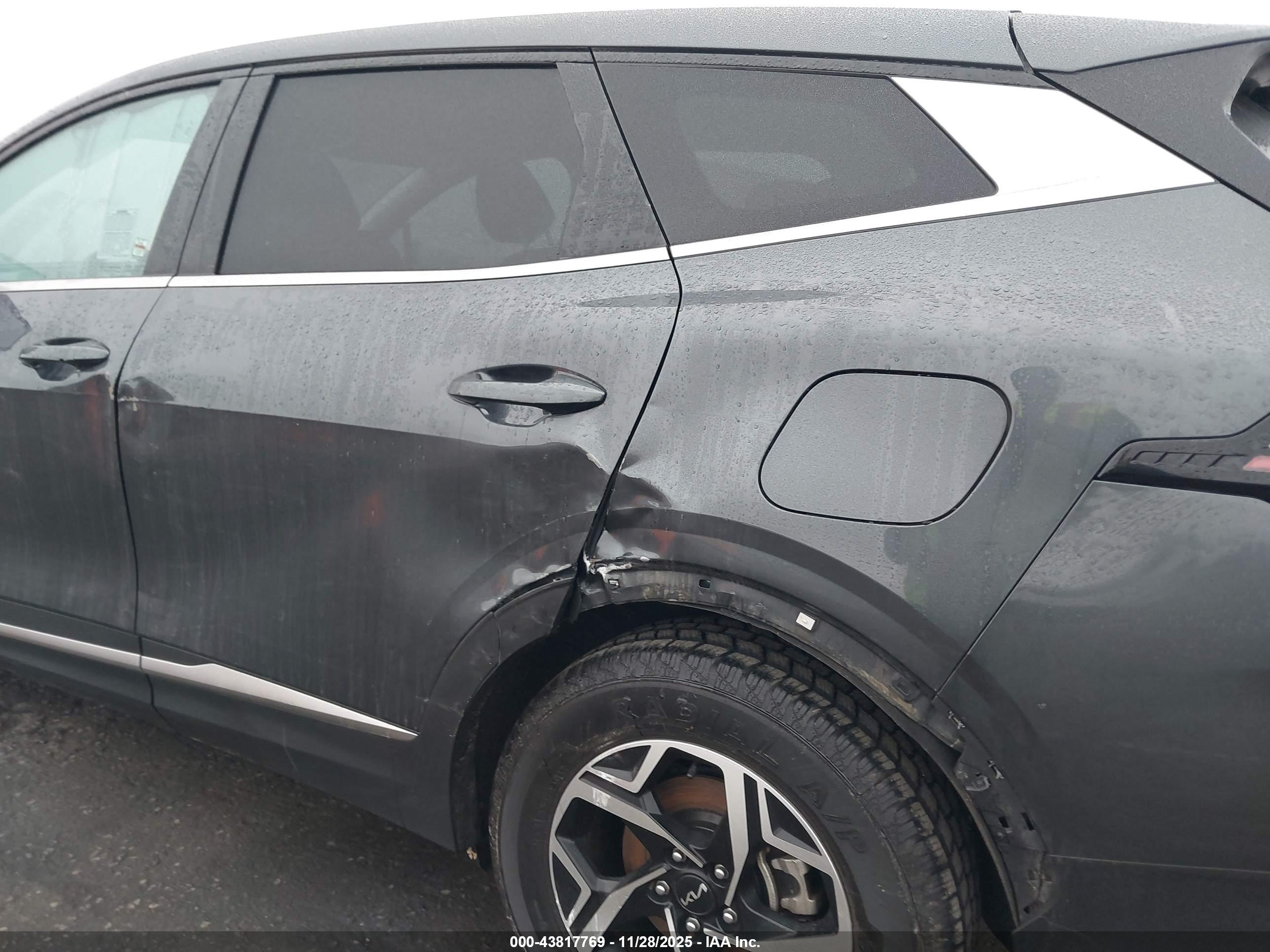KIA SPORTAGE image 6