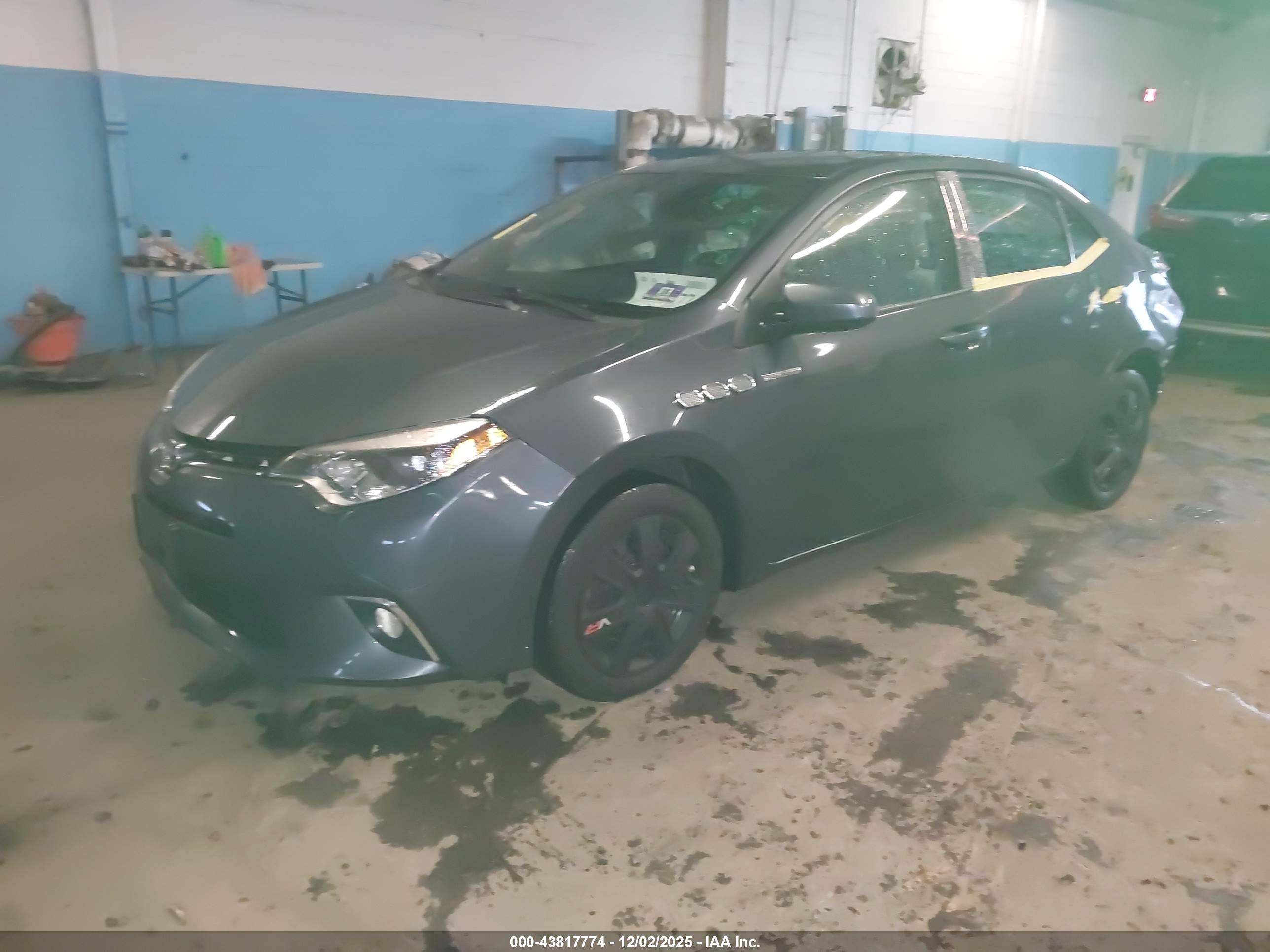 TOYOTA COROLLA image 2