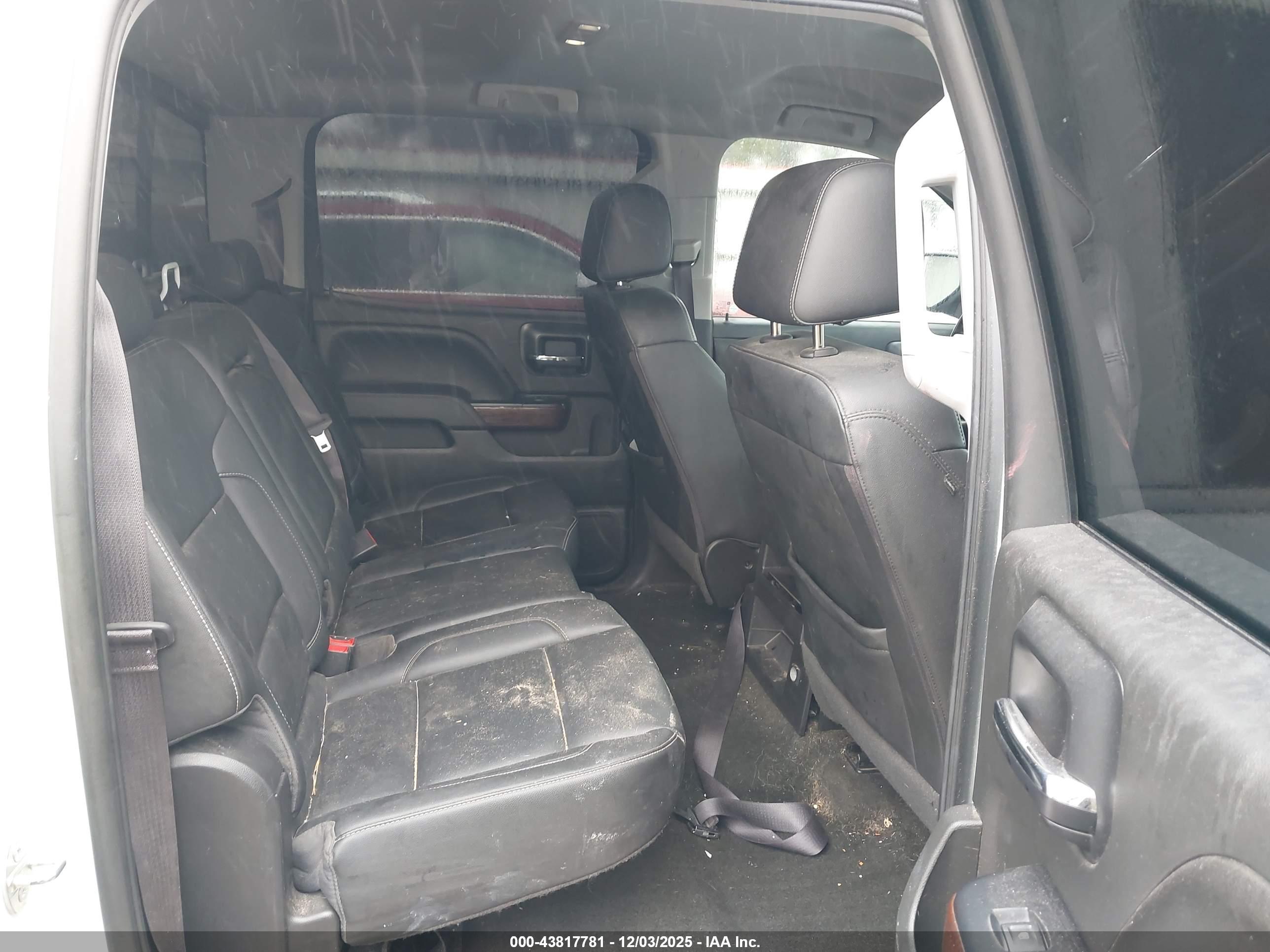 GMC SIERRA image 8