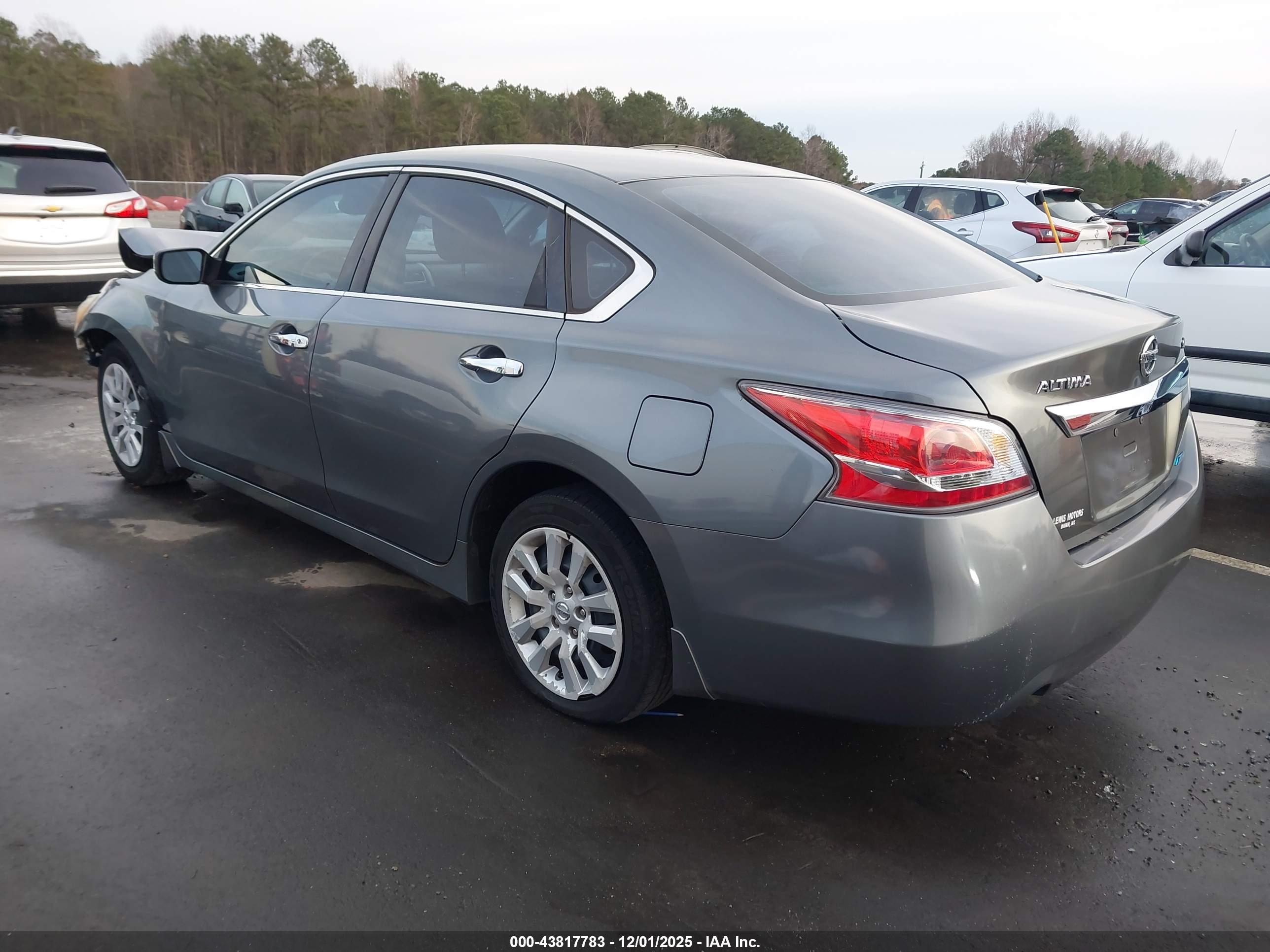 NISSAN ALTIMA image 3