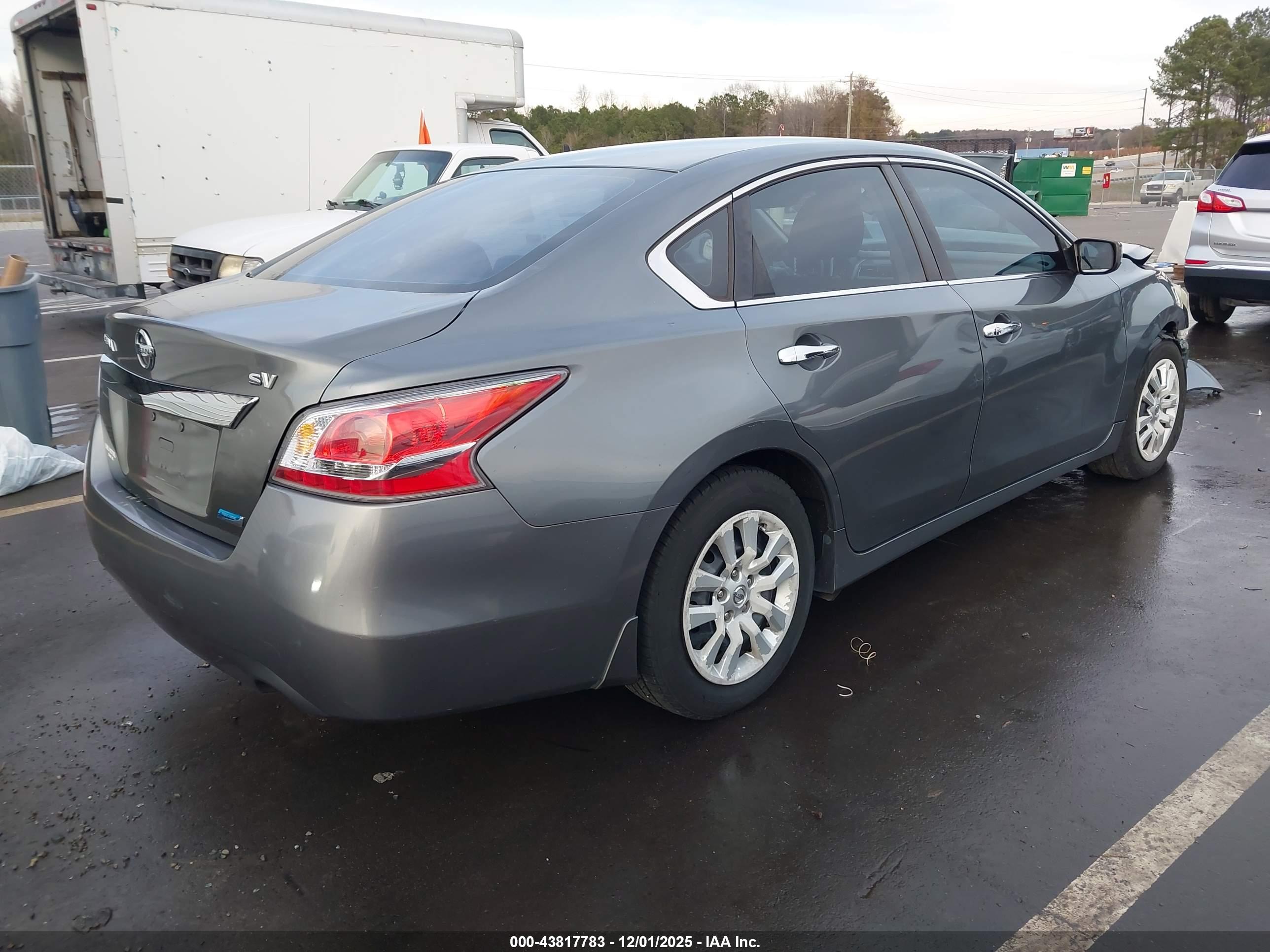 NISSAN ALTIMA image 4