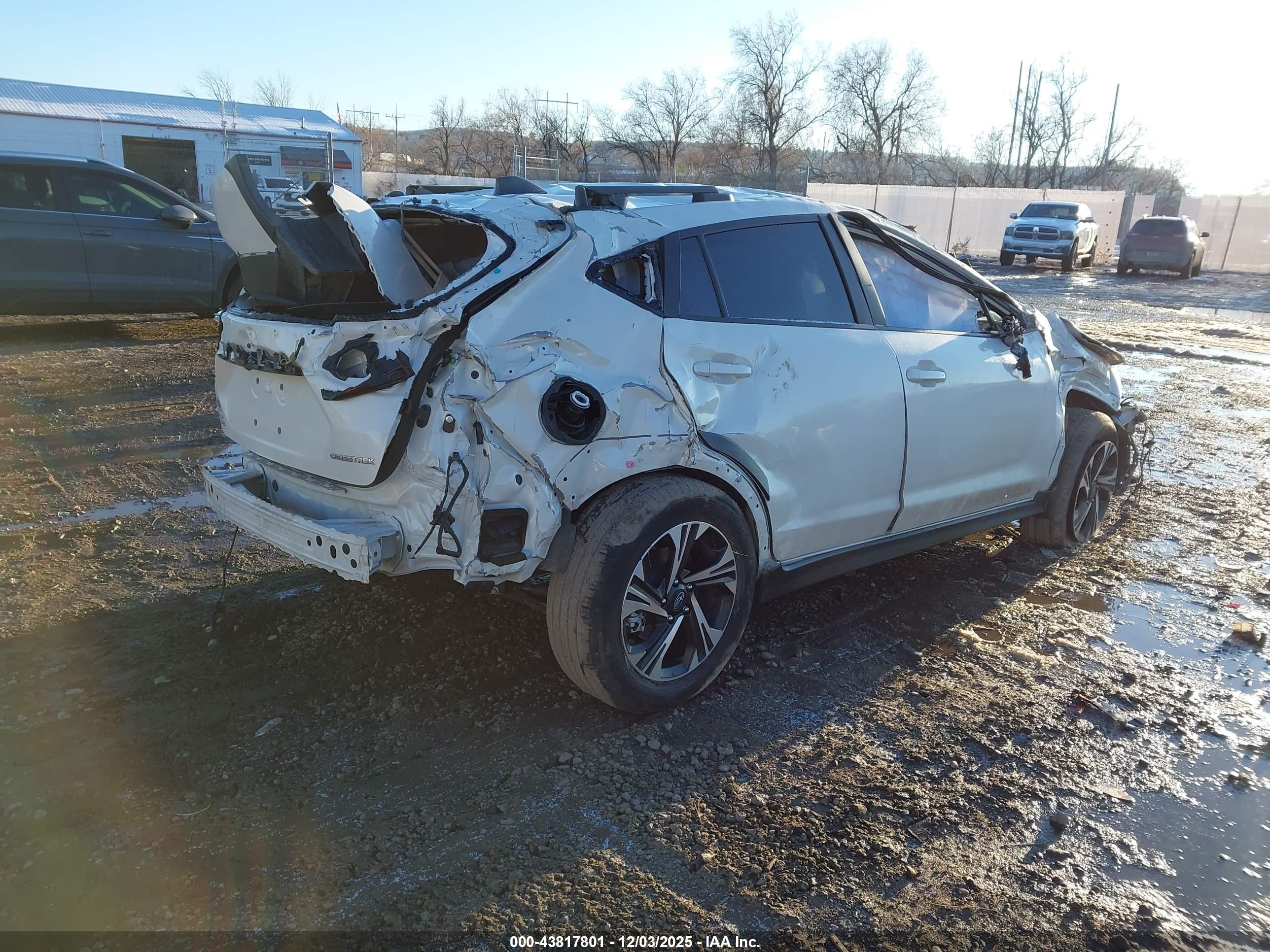 SUBARU CROSSTREK image 4