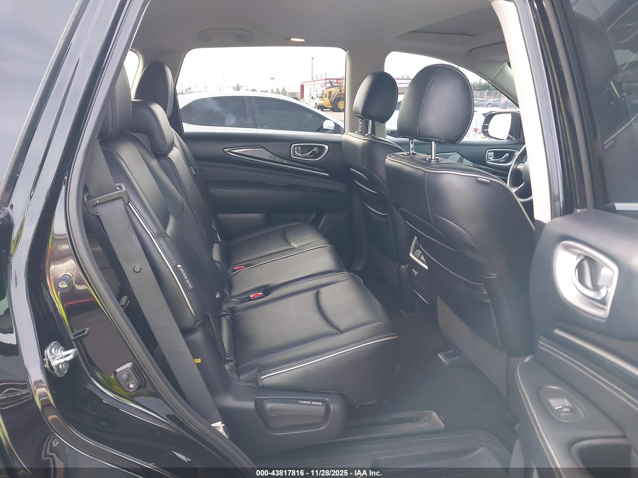INFINITI QX60 image 8