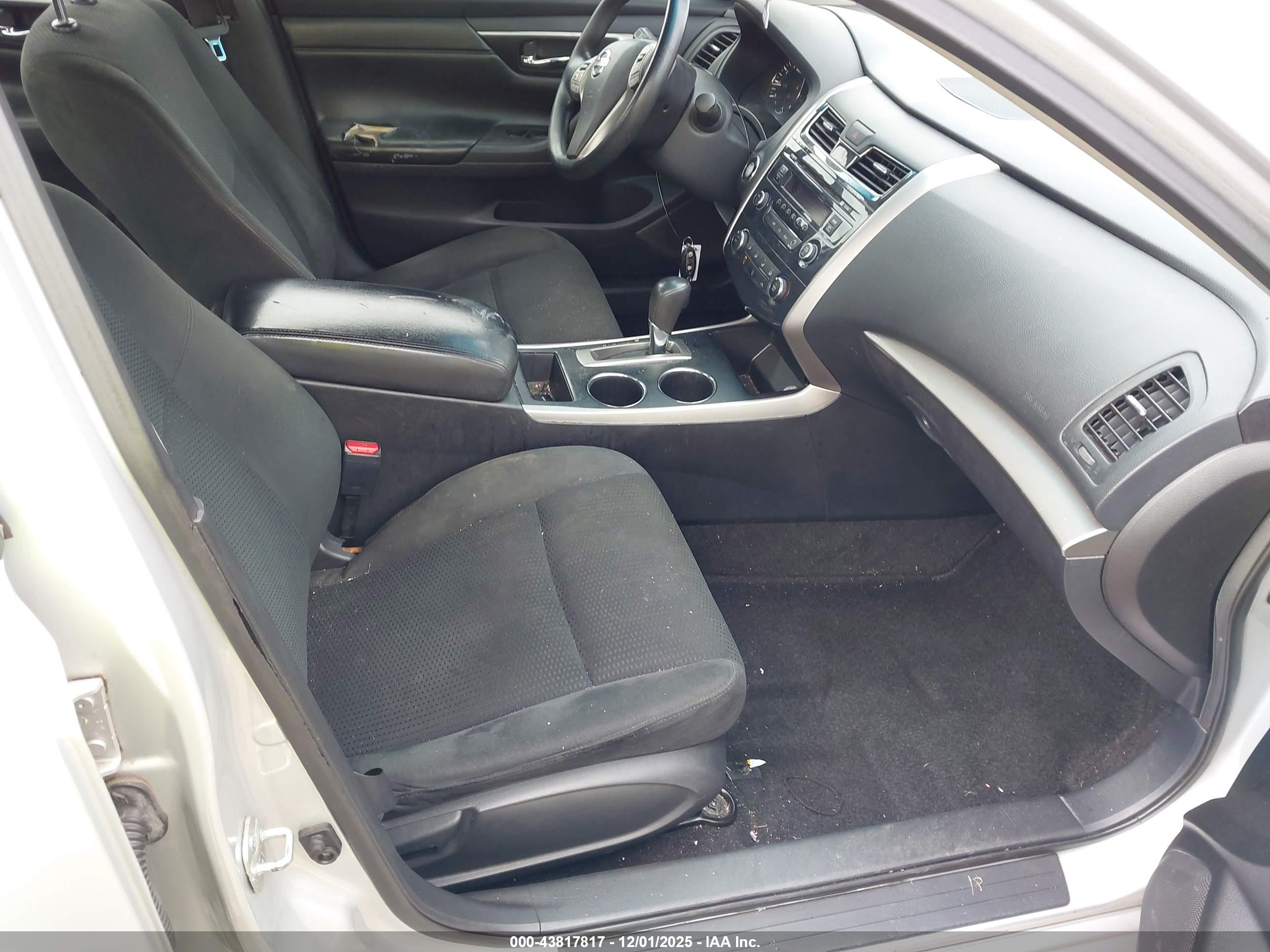 NISSAN ALTIMA image 5