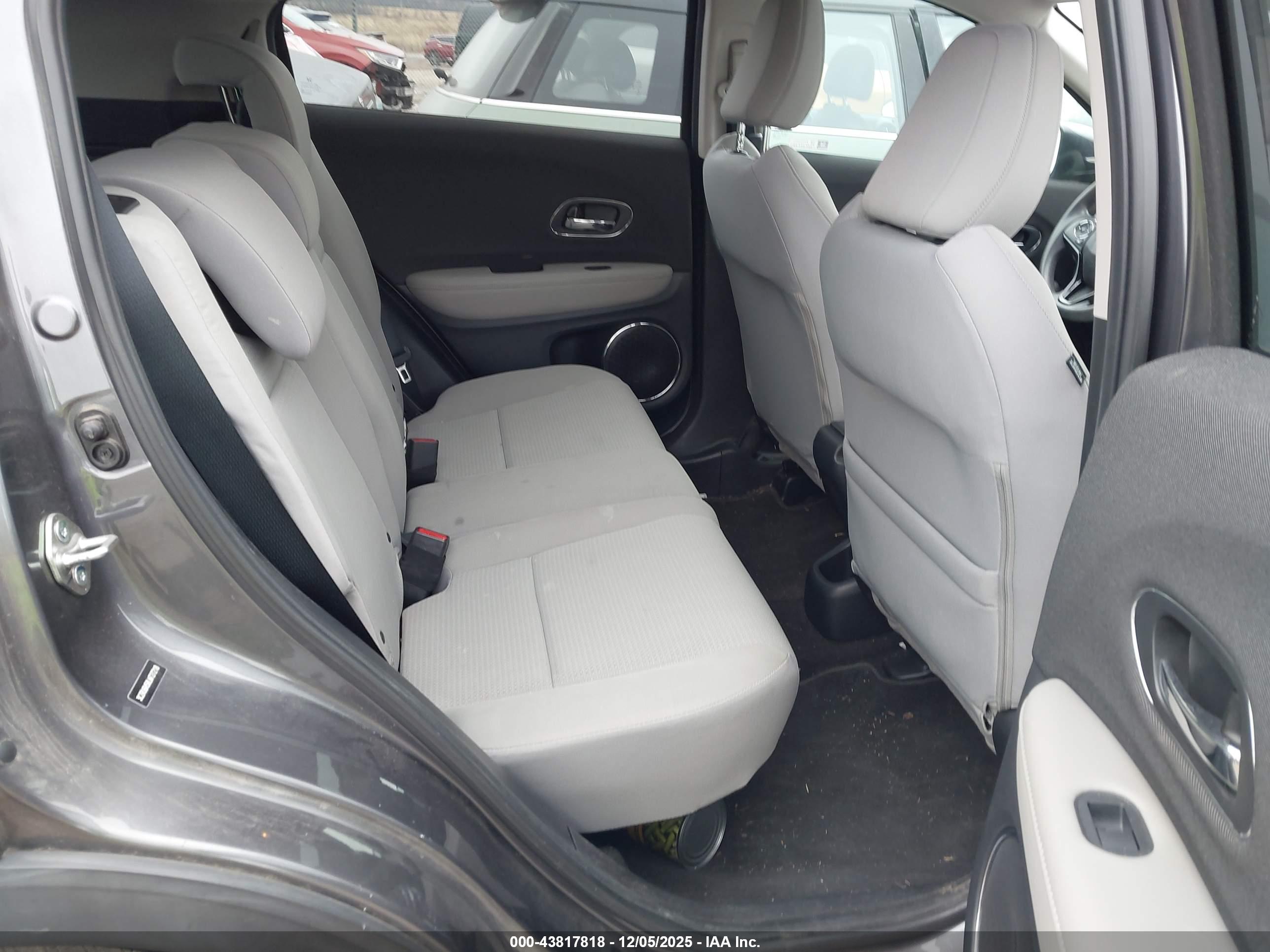 HONDA HR-V image 8