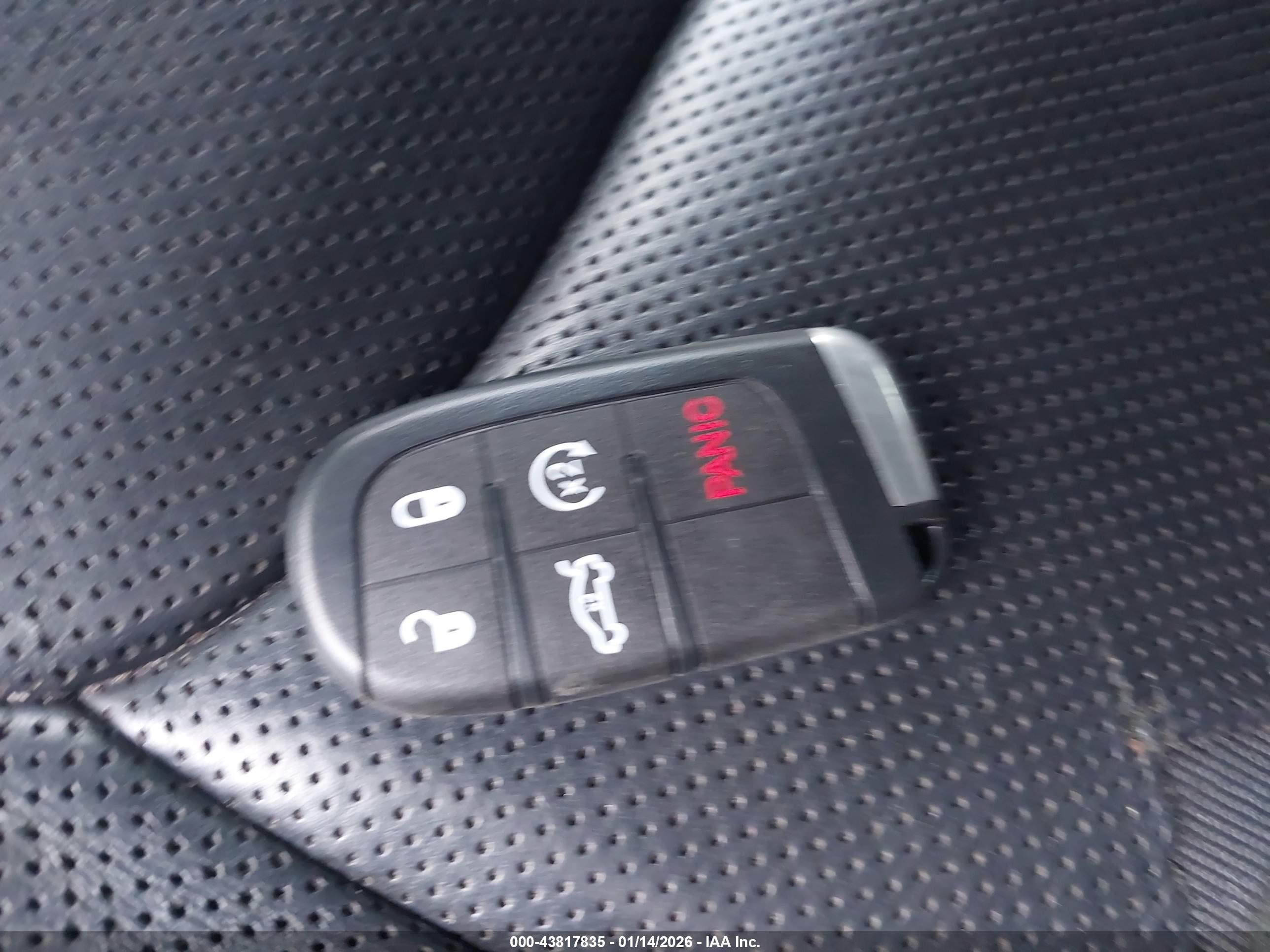 CHRYSLER 300C image 11
