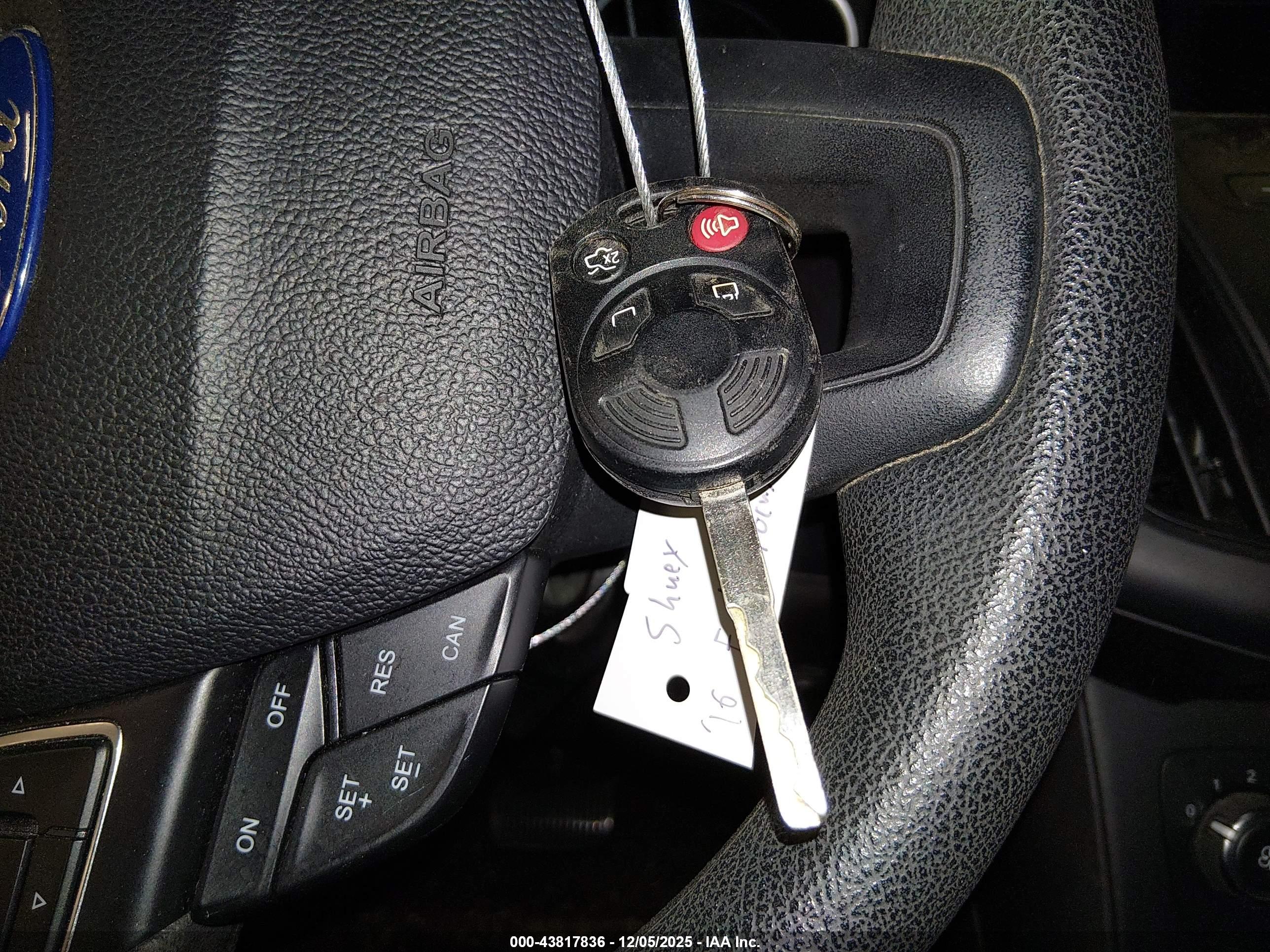 FORD FOCUS image 11