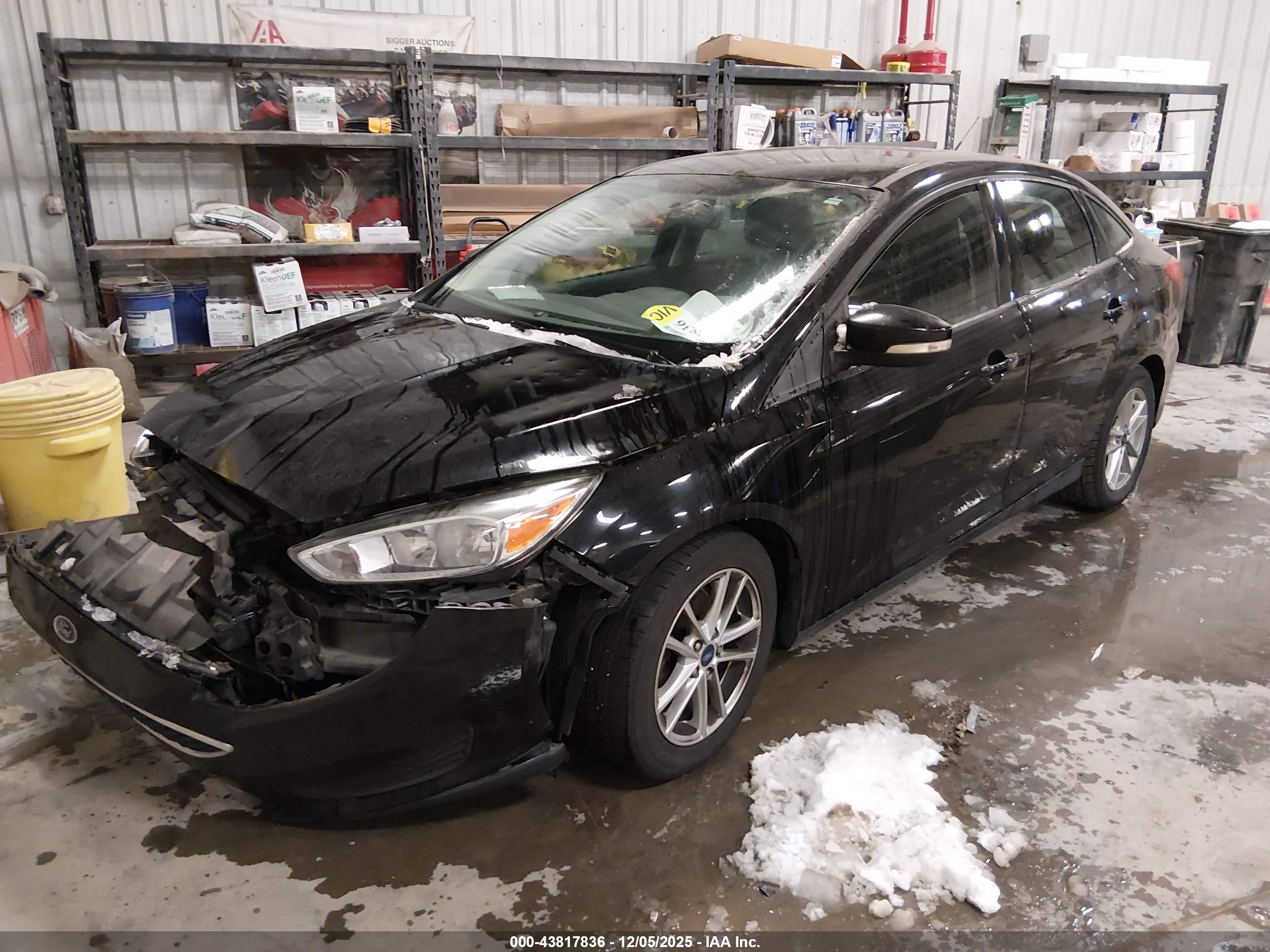 FORD FOCUS image 2