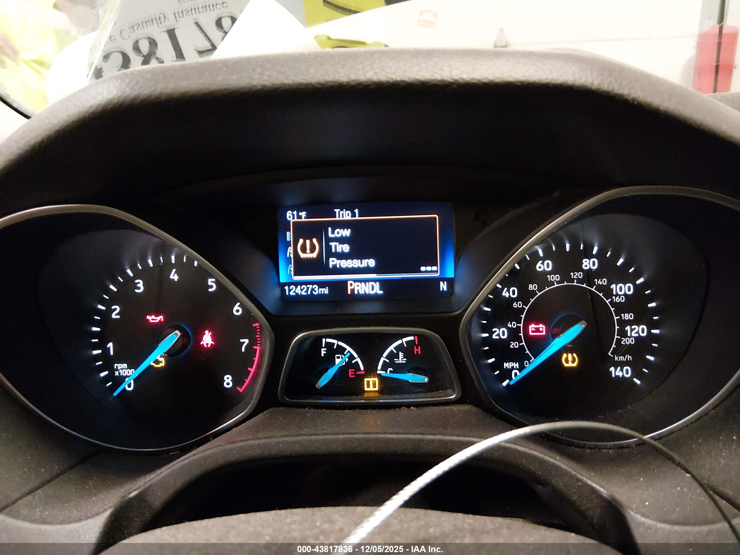 FORD FOCUS image 7