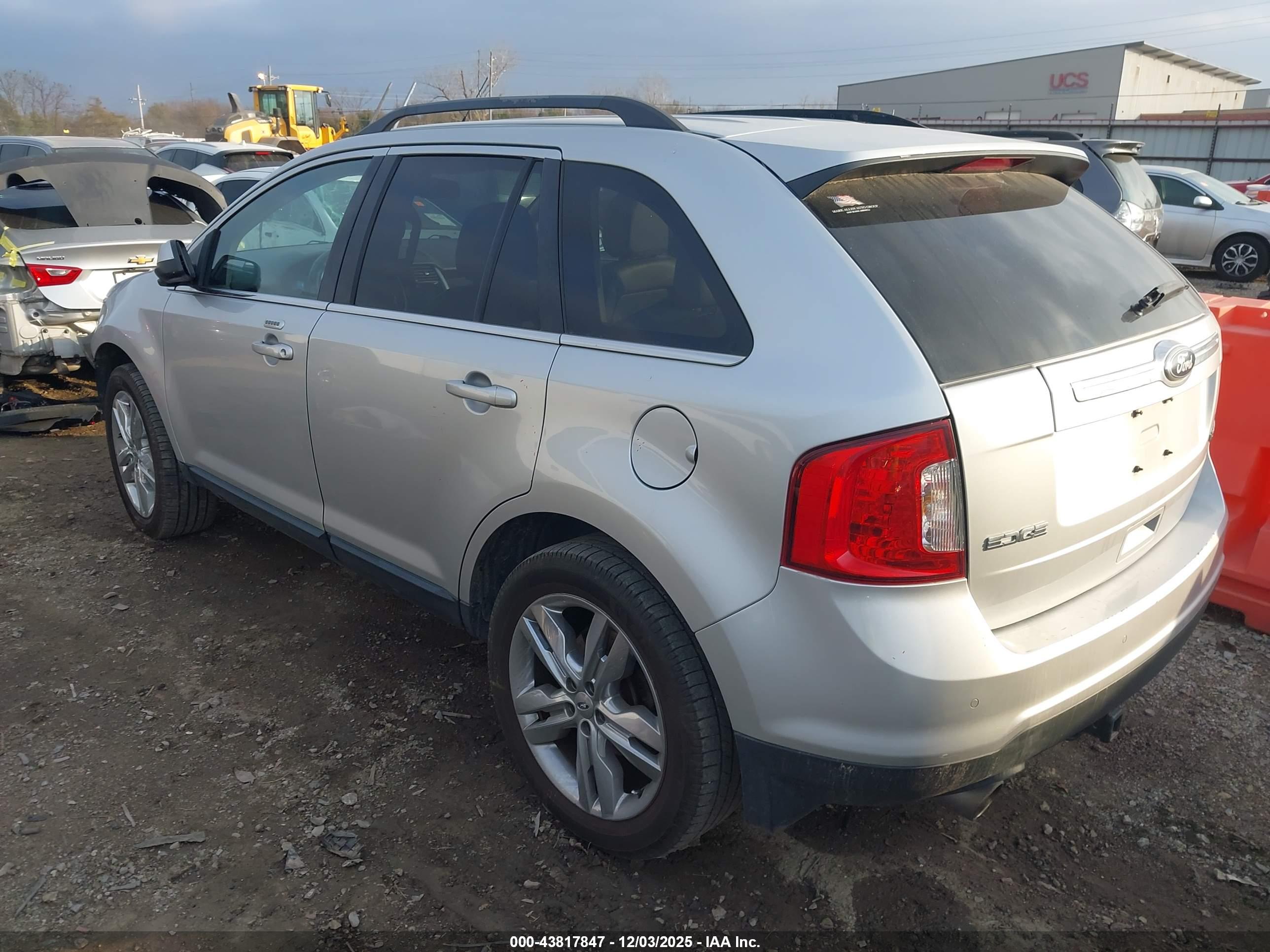 FORD EDGE image 3