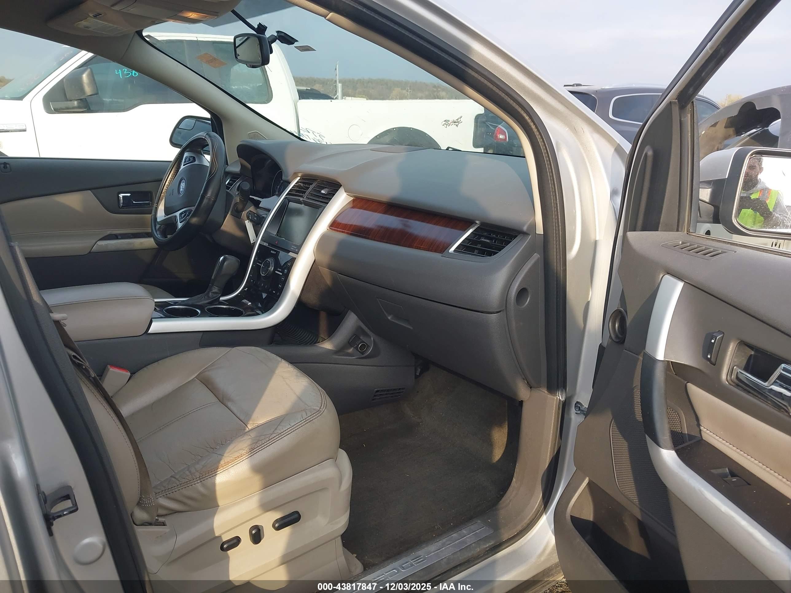 FORD EDGE image 5
