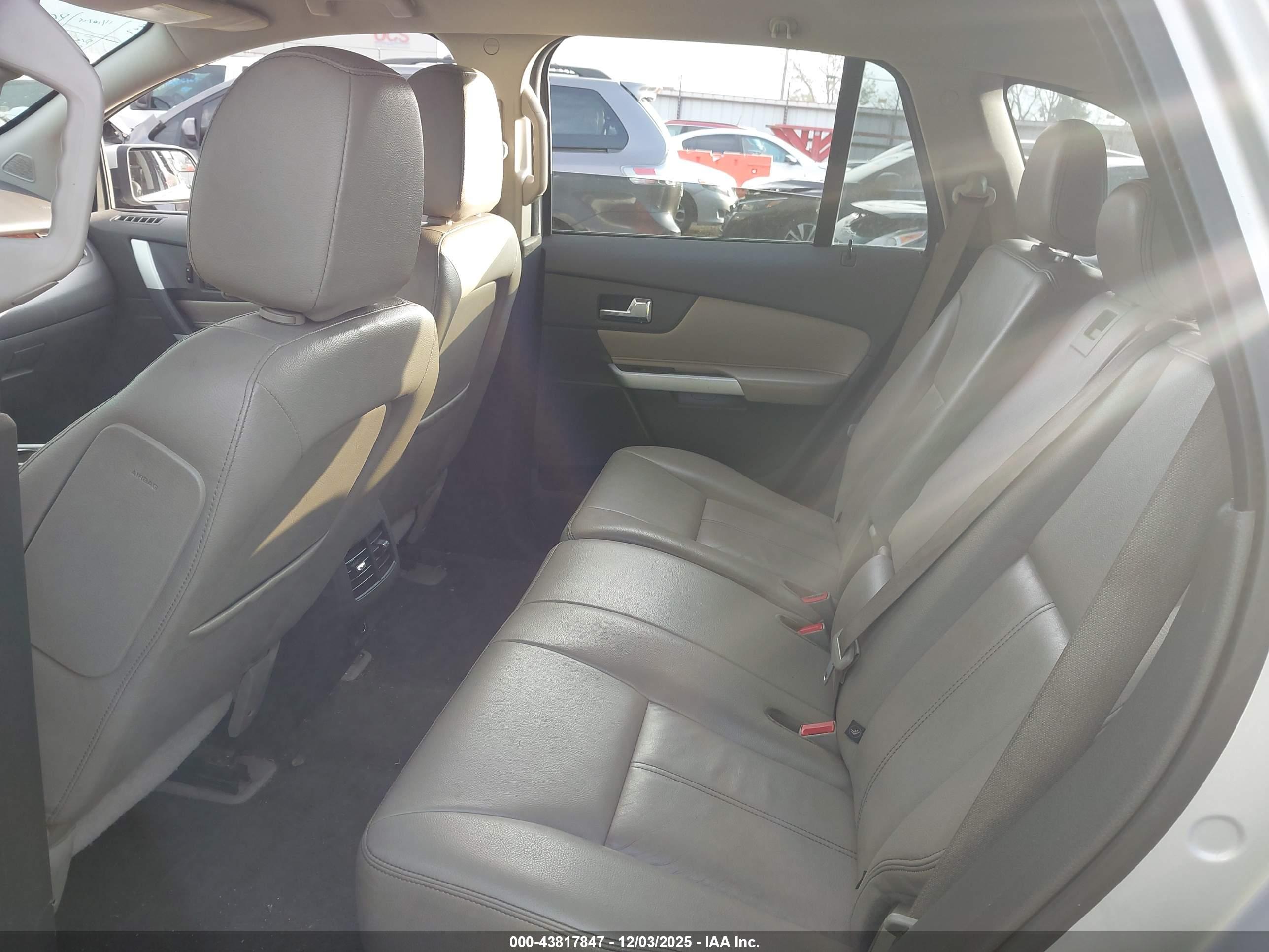 FORD EDGE image 8