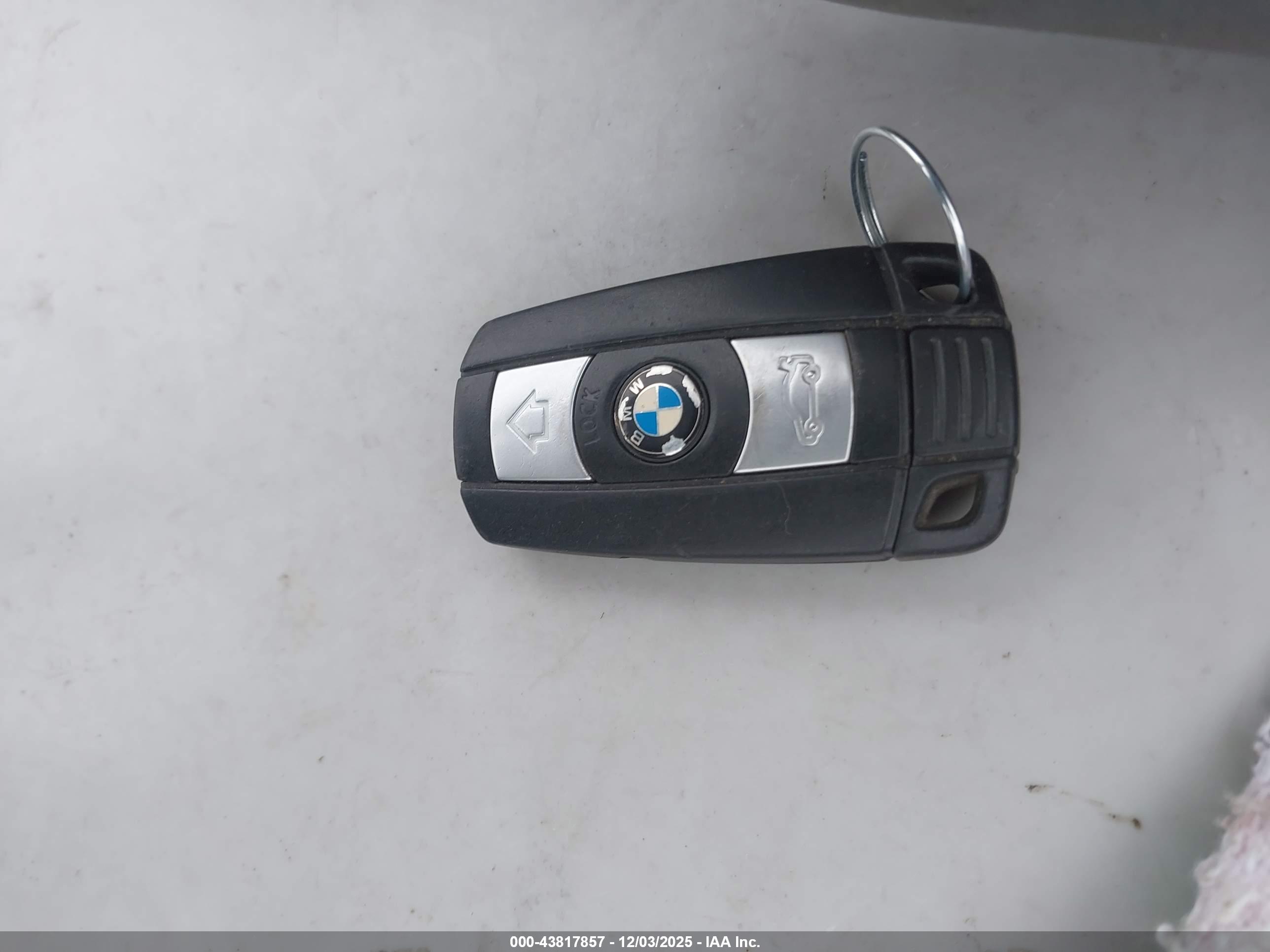 BMW 328I image 11