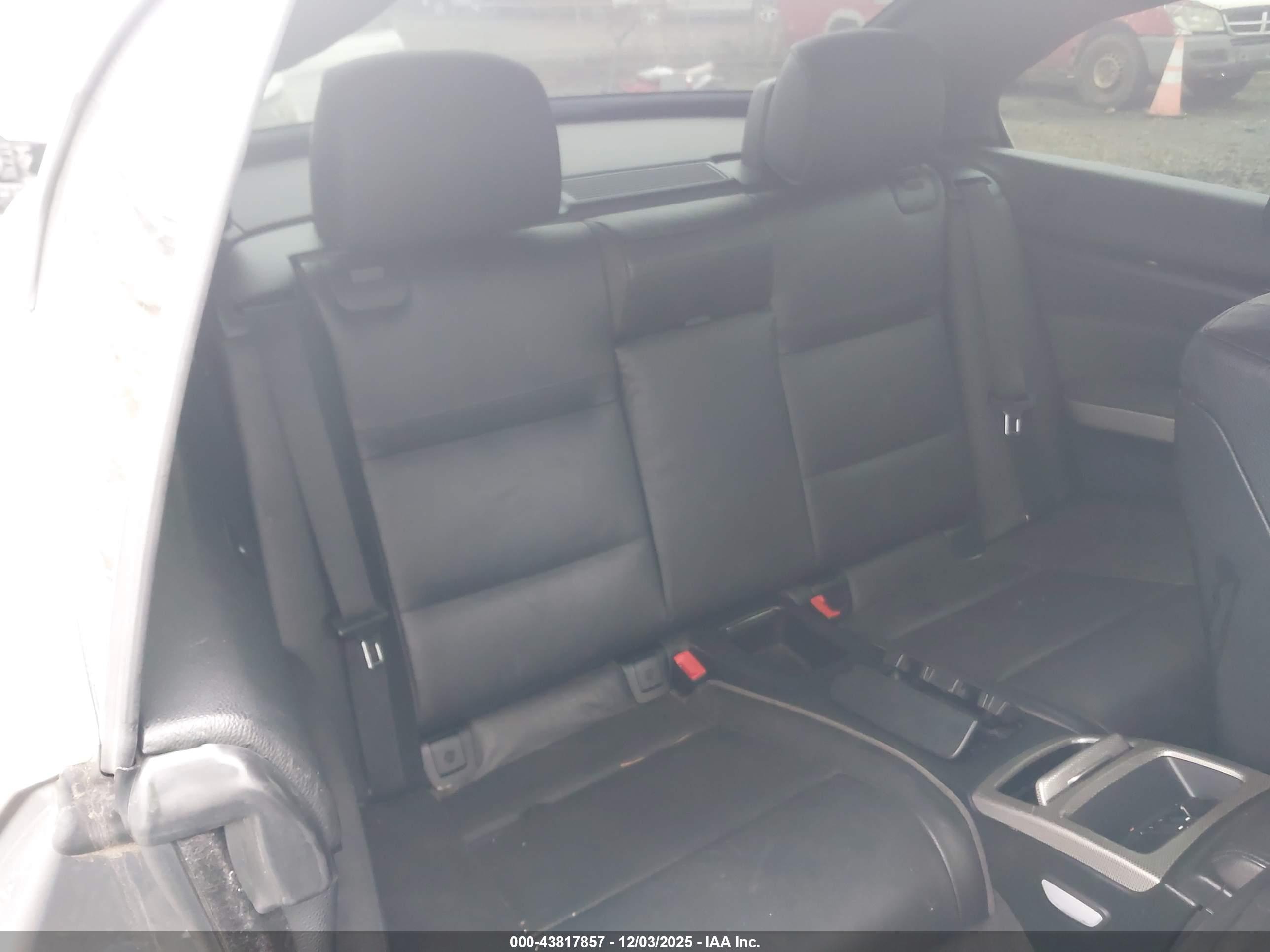BMW 328I image 8