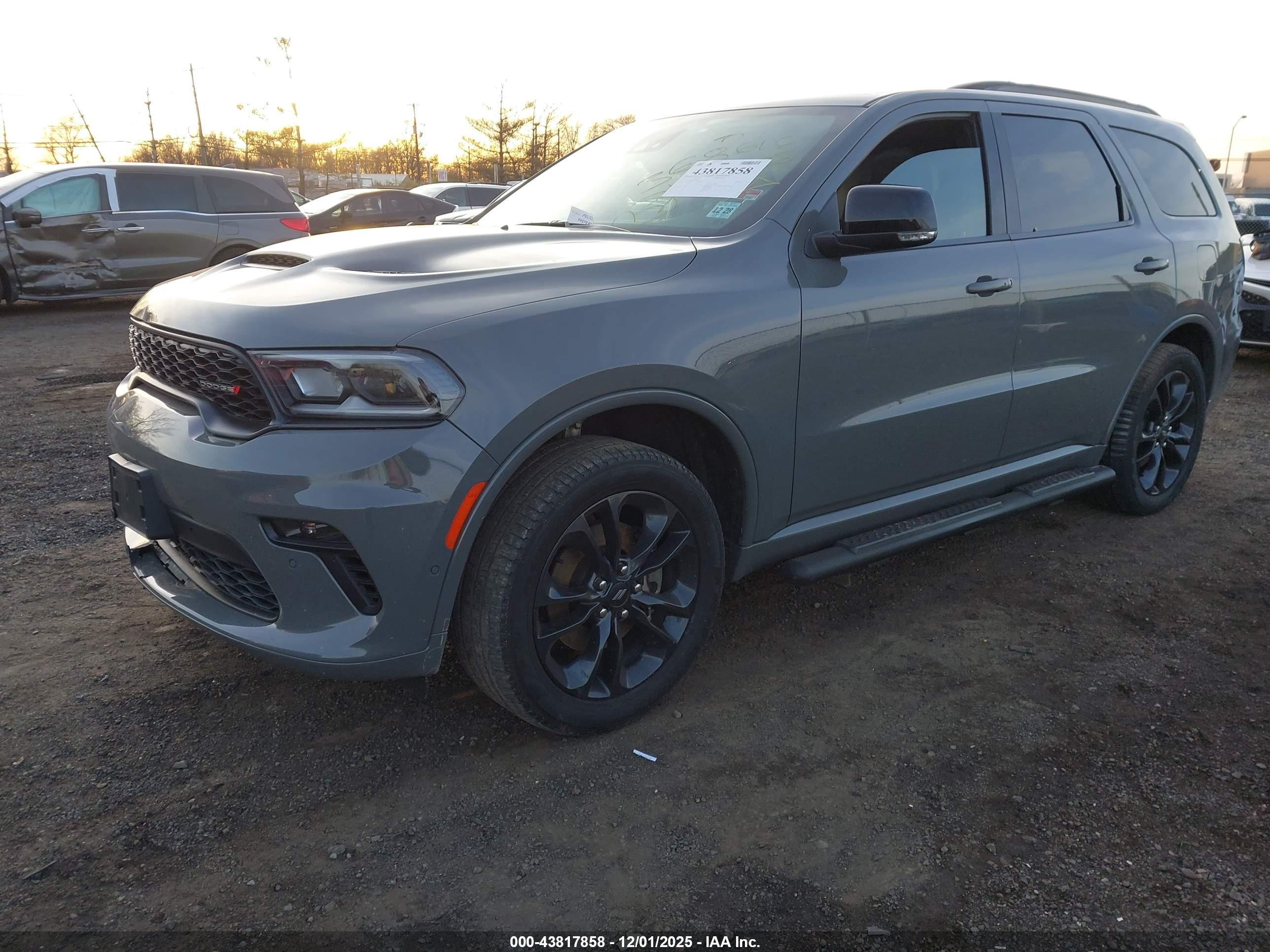 DODGE DURANGO image 2