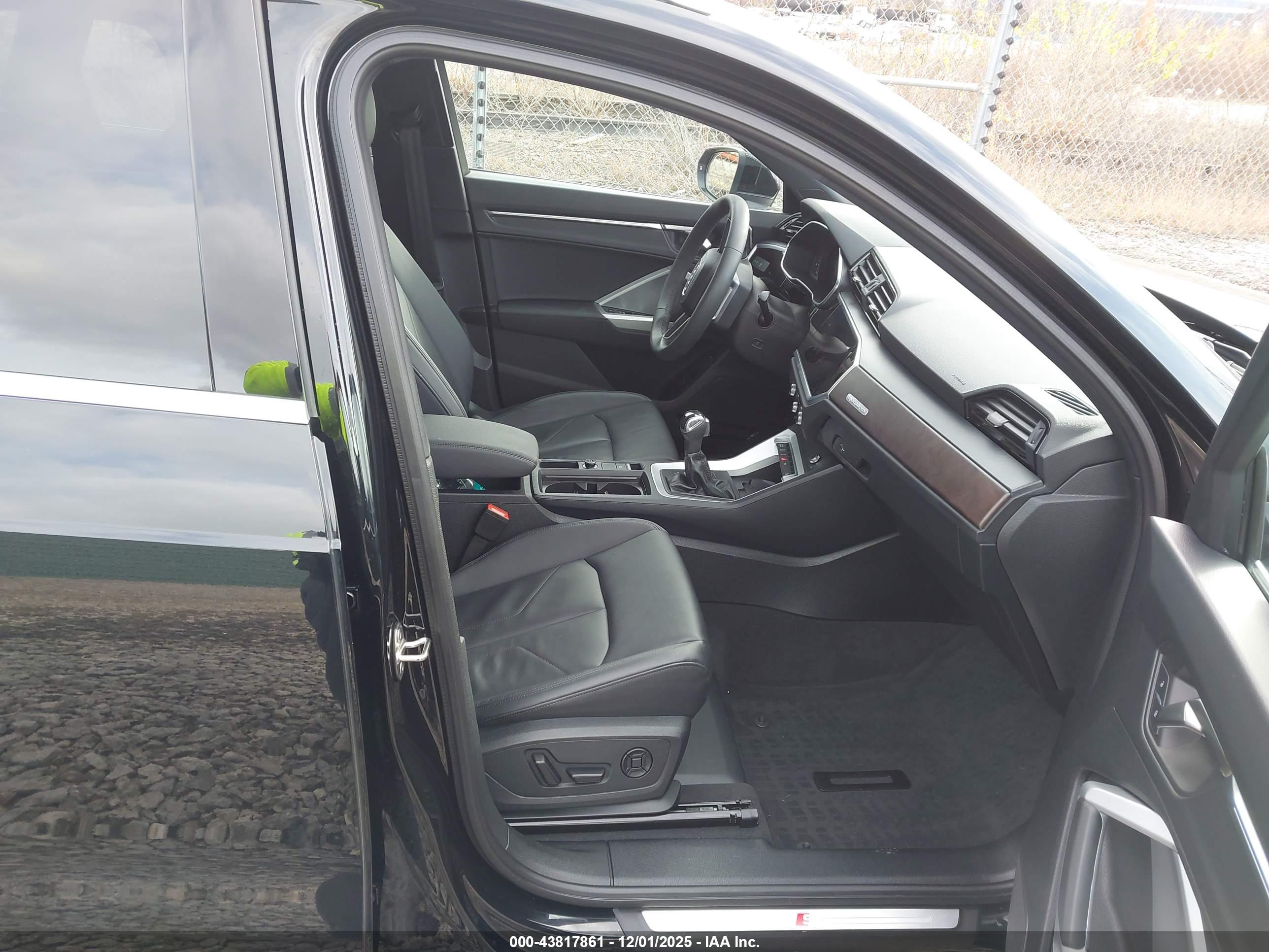 AUDI Q3 image 5