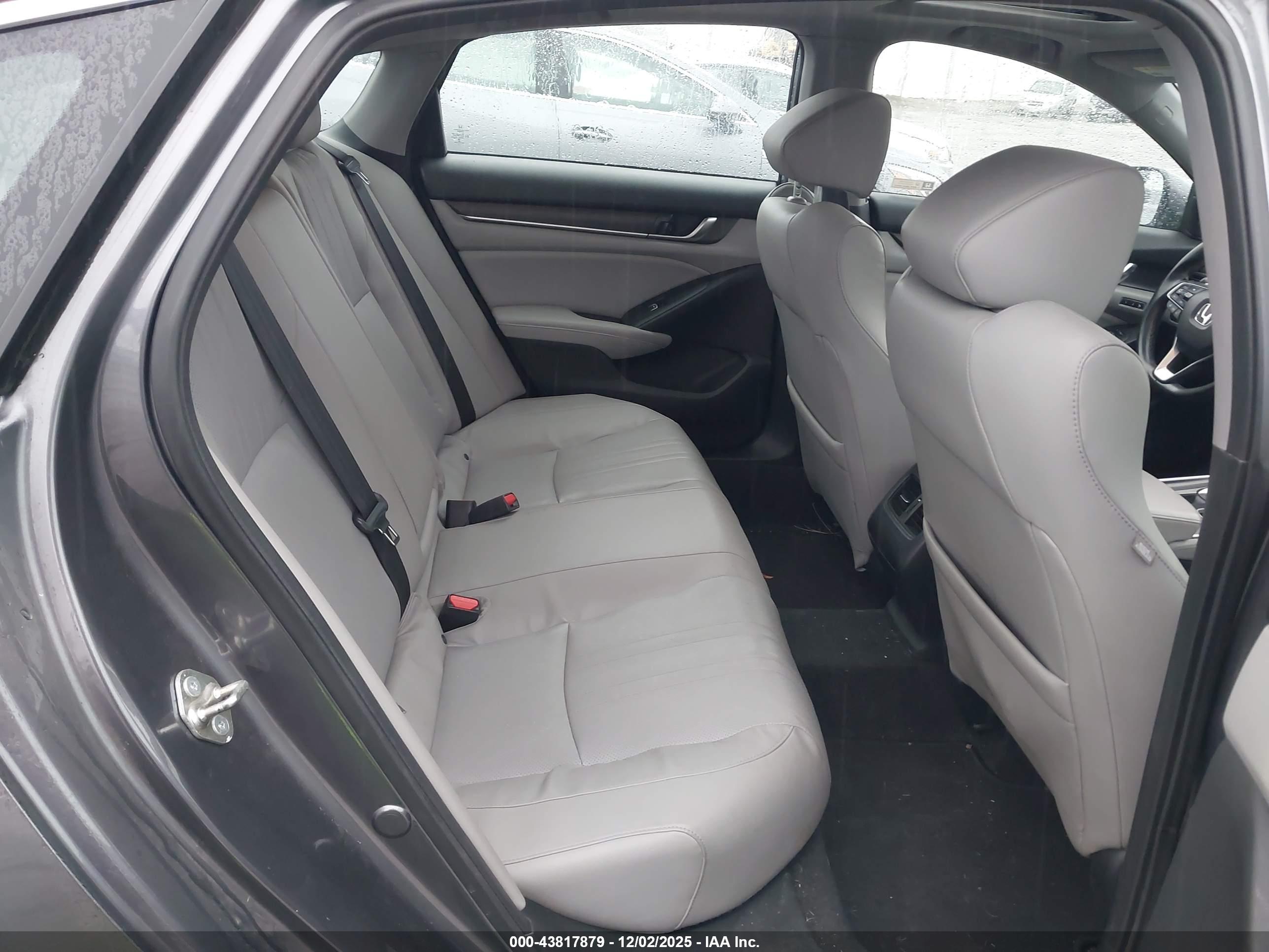 HONDA ACCORD image 8