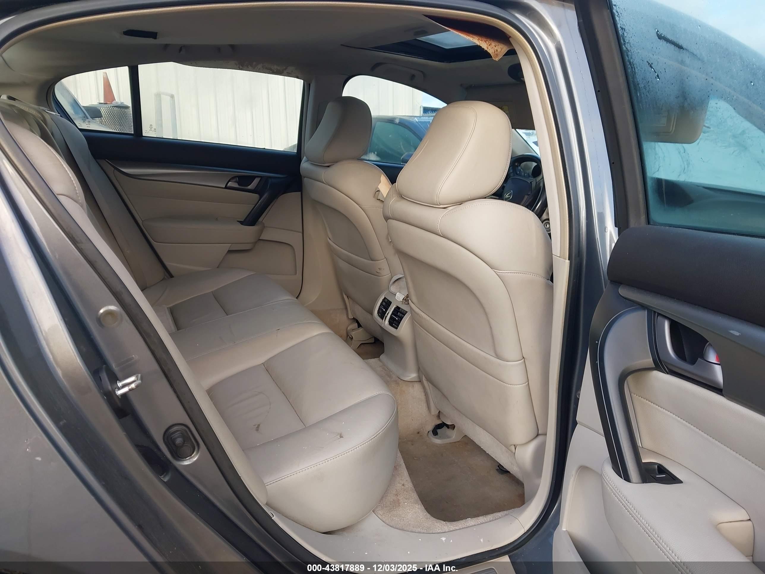 ACURA TL image 8