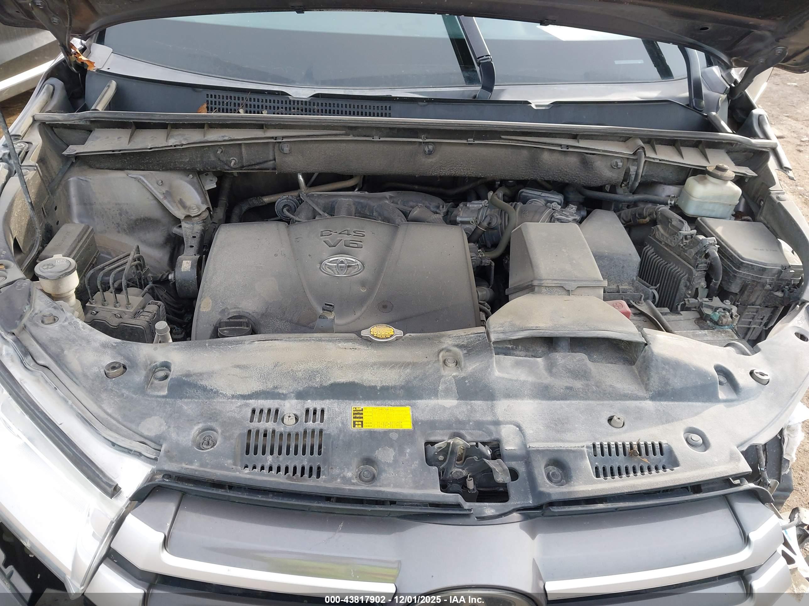 TOYOTA HIGHLANDER image 10