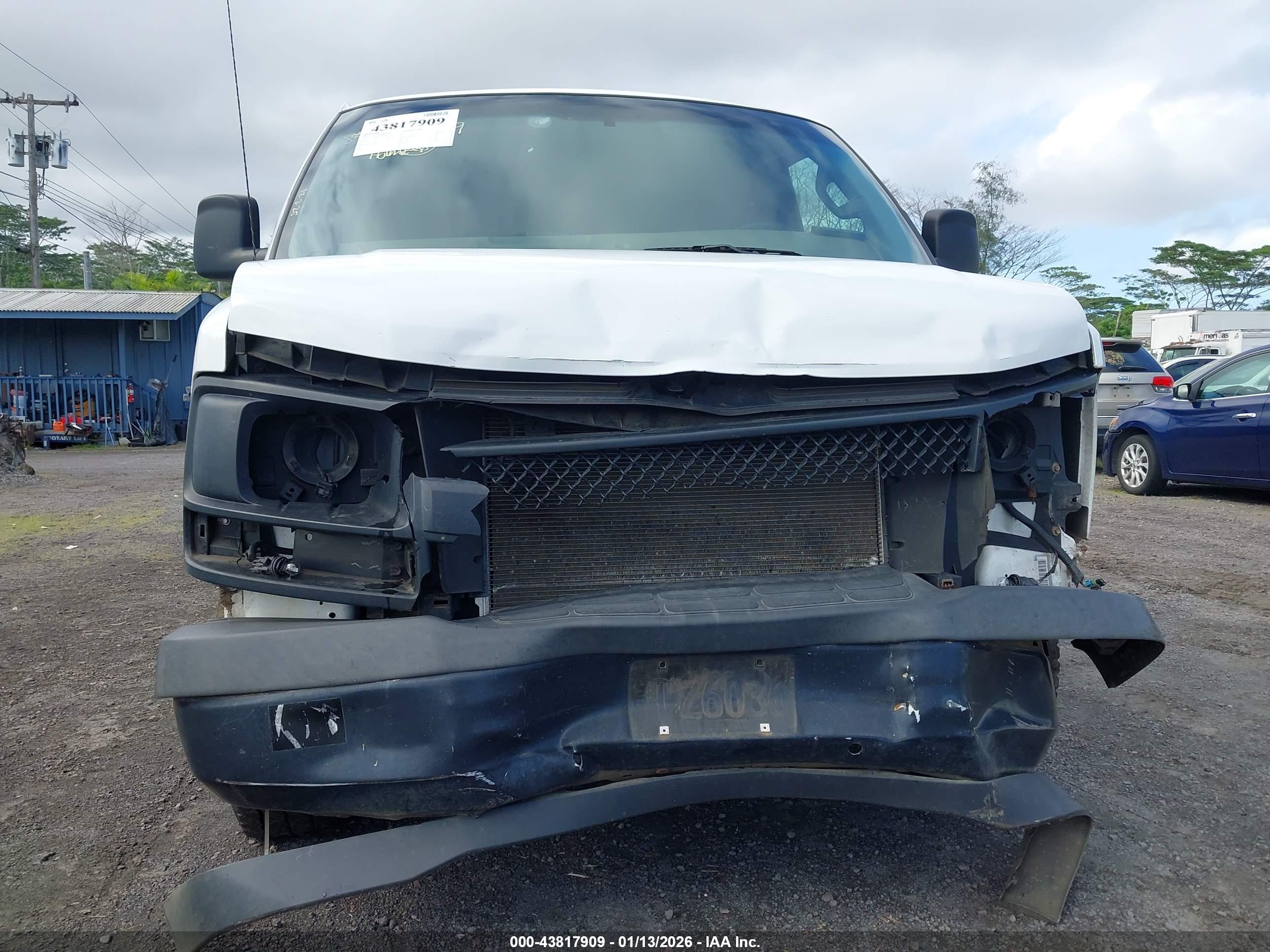 CHEVROLET EXPRESS image 6