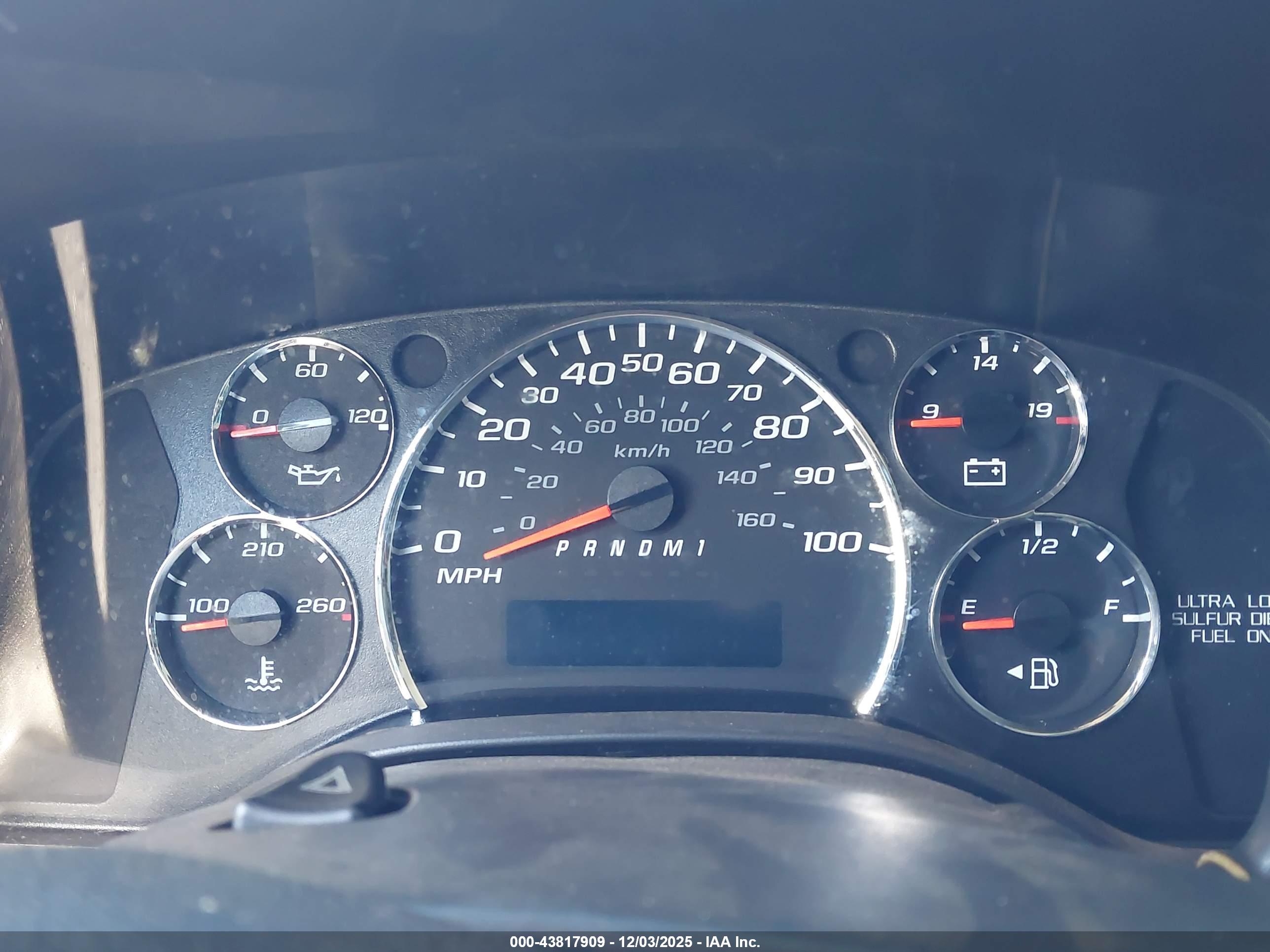 CHEVROLET EXPRESS image 7